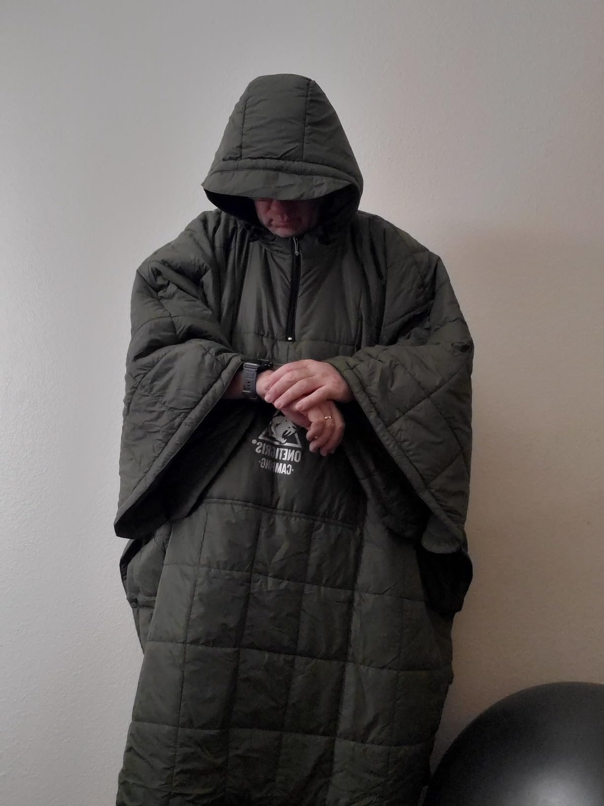 ONETIGRIS Camping Blanket Poncho, Wearable Hoodie Blanket for Outdoors | Warm wearable blanket poncho with recycled synthetic insulation, water-resistant shell for hiking, camping and stadium events customer photo 1