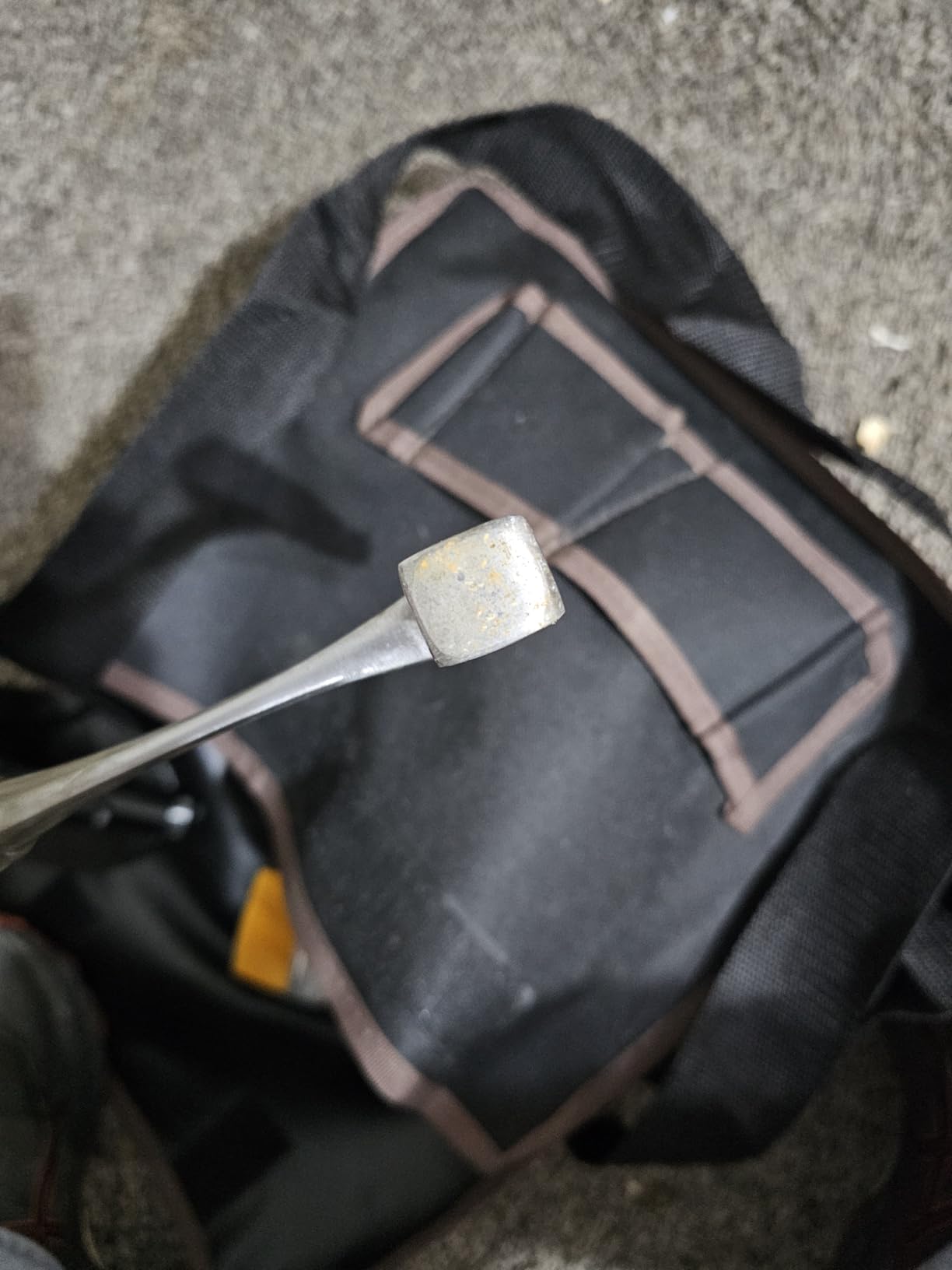 Geology Rock Pick Hammer Kit - 25PCS Rock Hammer Kit, Complete Geology Kit with Chisels, Folding Shovel, Safety Gear, Gold Panning Kit Accessories, Rock Hounding Equipment for Outdoor Exploration customer photo 1