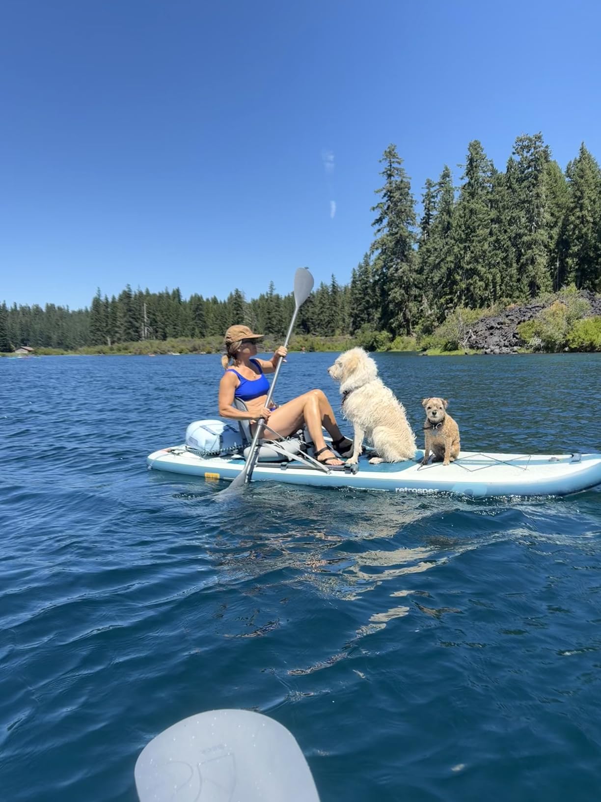 Retrospec Weekender Plus 10' Inflatable Stand Up Paddleboard Double Layer PVC iSUP Bundle w/Carrying case, 3 Piece Adjustable Aluminum Paddle, 3 Removable fins, Pump, and Cell Phone case customer photo 1