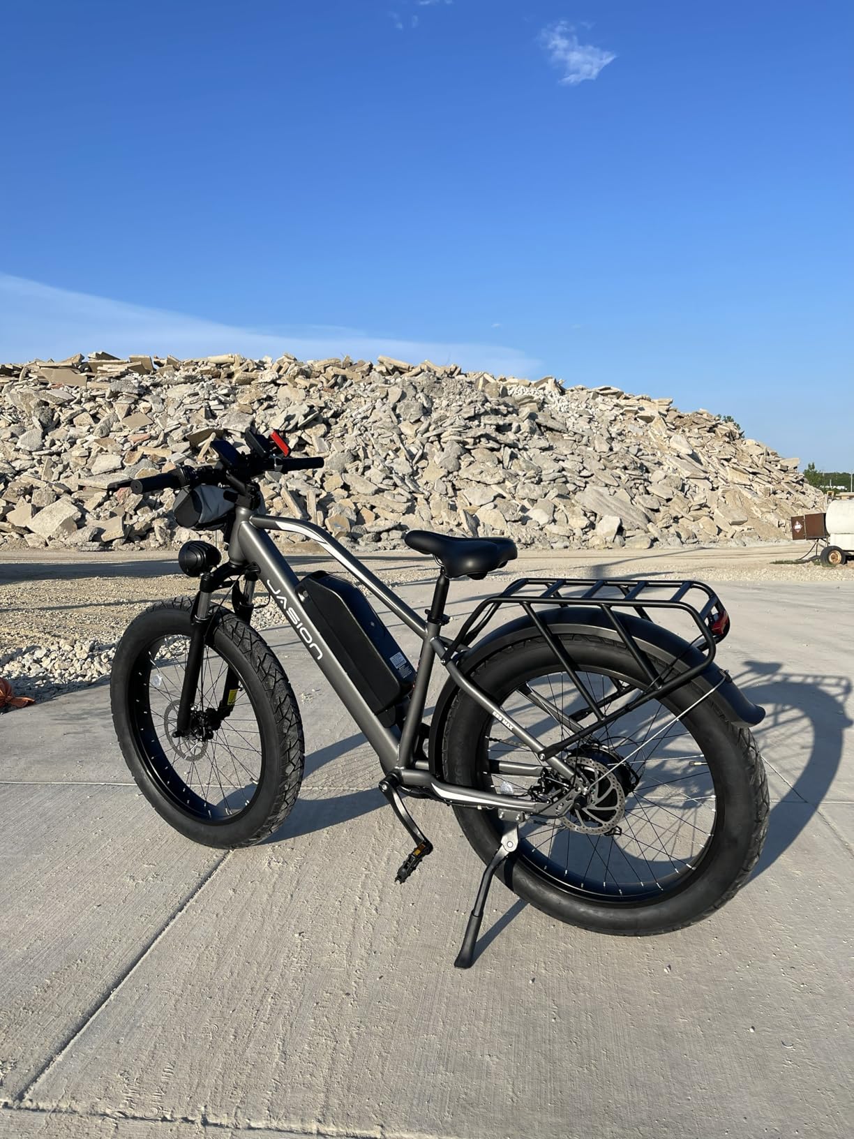 Jasion EB5 MAX Electric Bike for Adults with 2000W Peak Motor, 48V 15Ah (720Wh) Battery Electric Mountain Bike, 26'' x 4'' Fat Tire Ebike, 28+MPH Speed, Cruise Control, with Fenders, Rear Rack customer photo 1