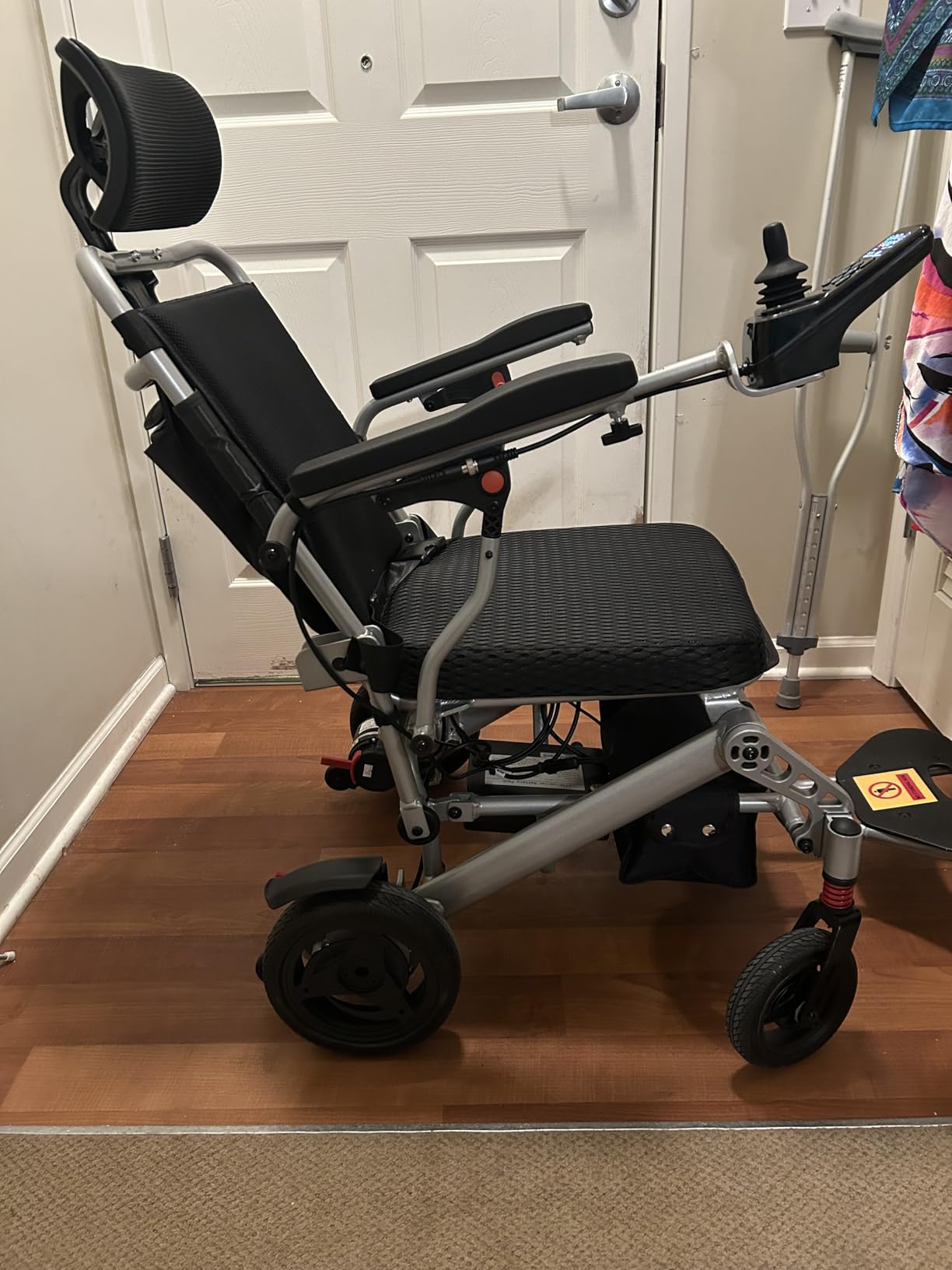 Electric Wheelchair 440 lb Capacity, 22 inch Wider Seat Wheelchair, 30+Miles 700W Motor All Terrain Power Wheelchair, Heavy Duty Wheelchair with Dual Battery(12AH+12AH), with Dust Cover and Backpack customer photo 1