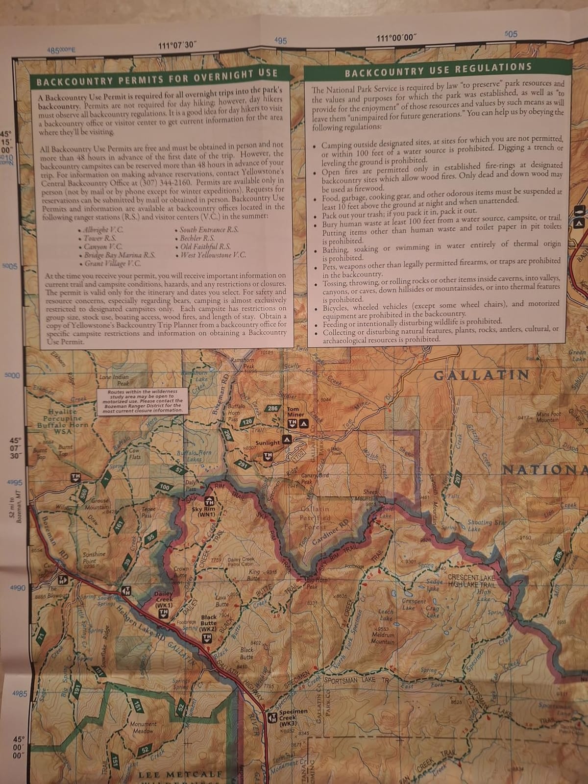 Yellowstone National Park Map (National Geographic Trails Illustrated Map, 201) customer photo 1