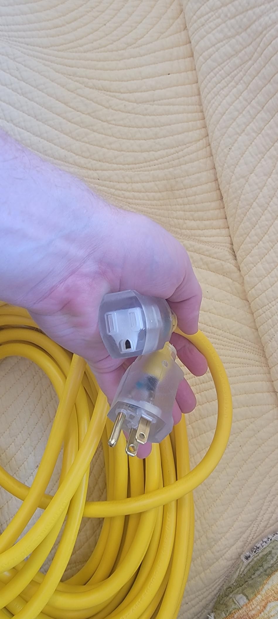 Southwire Outdoor Extension Cord - Durable Vinyl Jacket for Farm, Ranch & Workshop - Lighted End With Reinforced Blades - SJTW, Yellow - 12 Gauge, 3 Prong - 50 Feet customer photo 1