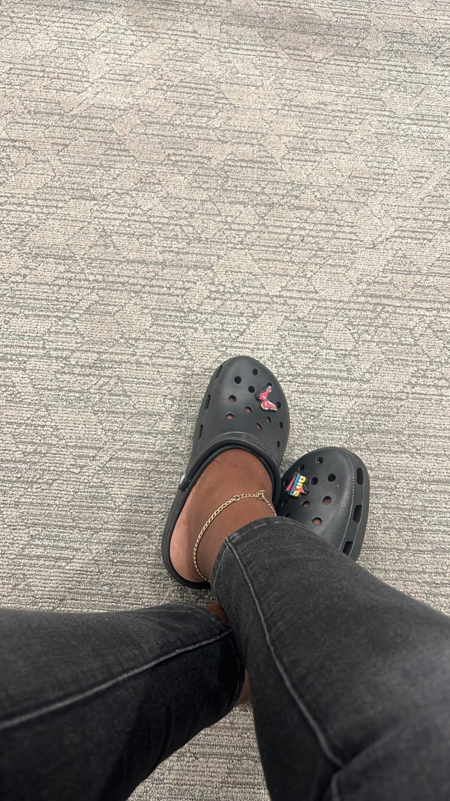 Crocs Unisex-Adult Classic Clog, Clogs for Women and Men customer photo 2