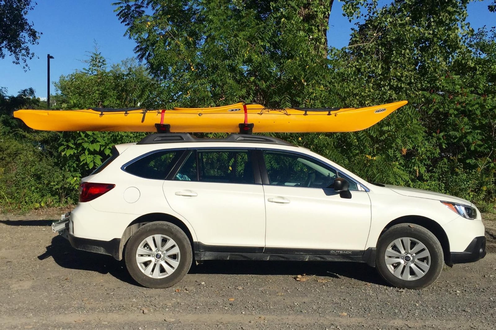 Malone SeaWing Saddle Style Universal Car Roof Rack Kayak Carrier with Bow & Stern Tie-Downs - 70 lb Capacity, V-Style Cradles, No-Tool Install, Jawz Mount, Corrosion-Resistant Nylon customer photo 1