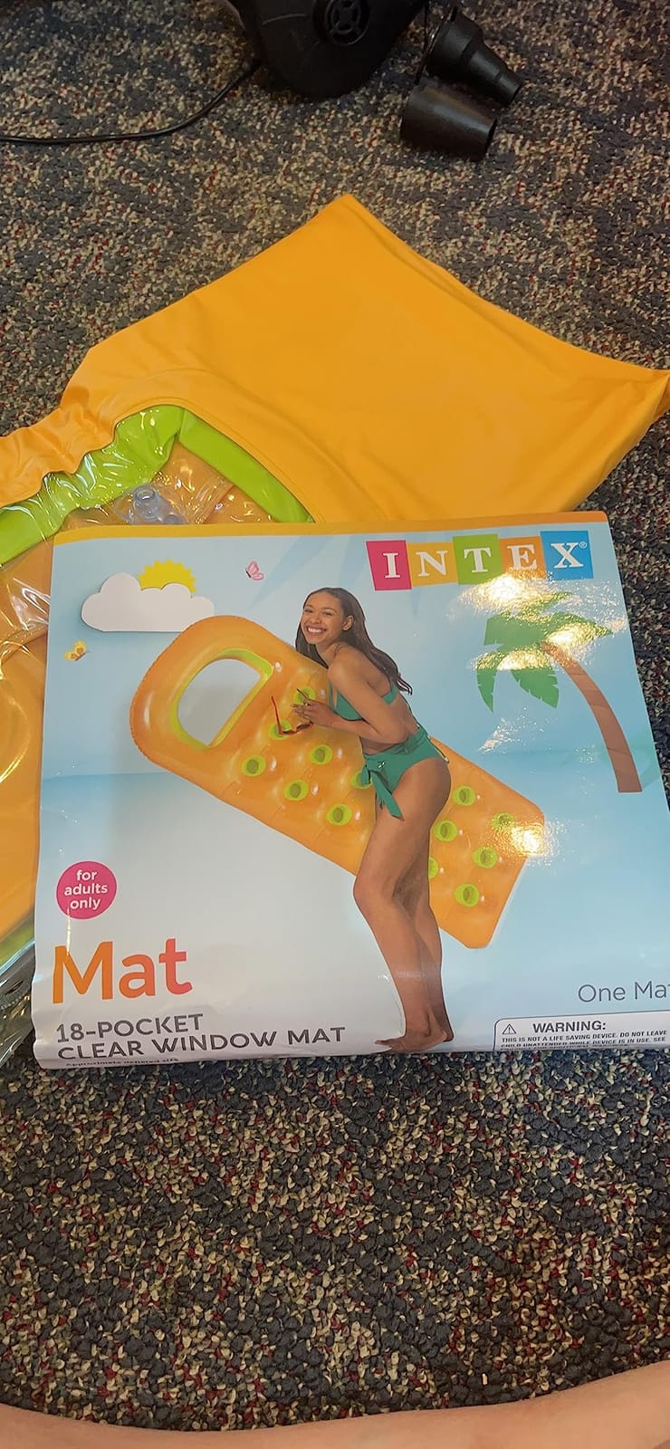 INTEX 59895EP 18-Pocket Suntanner Inflatable Pool Float Raft Lounger Swimming Mat, 74