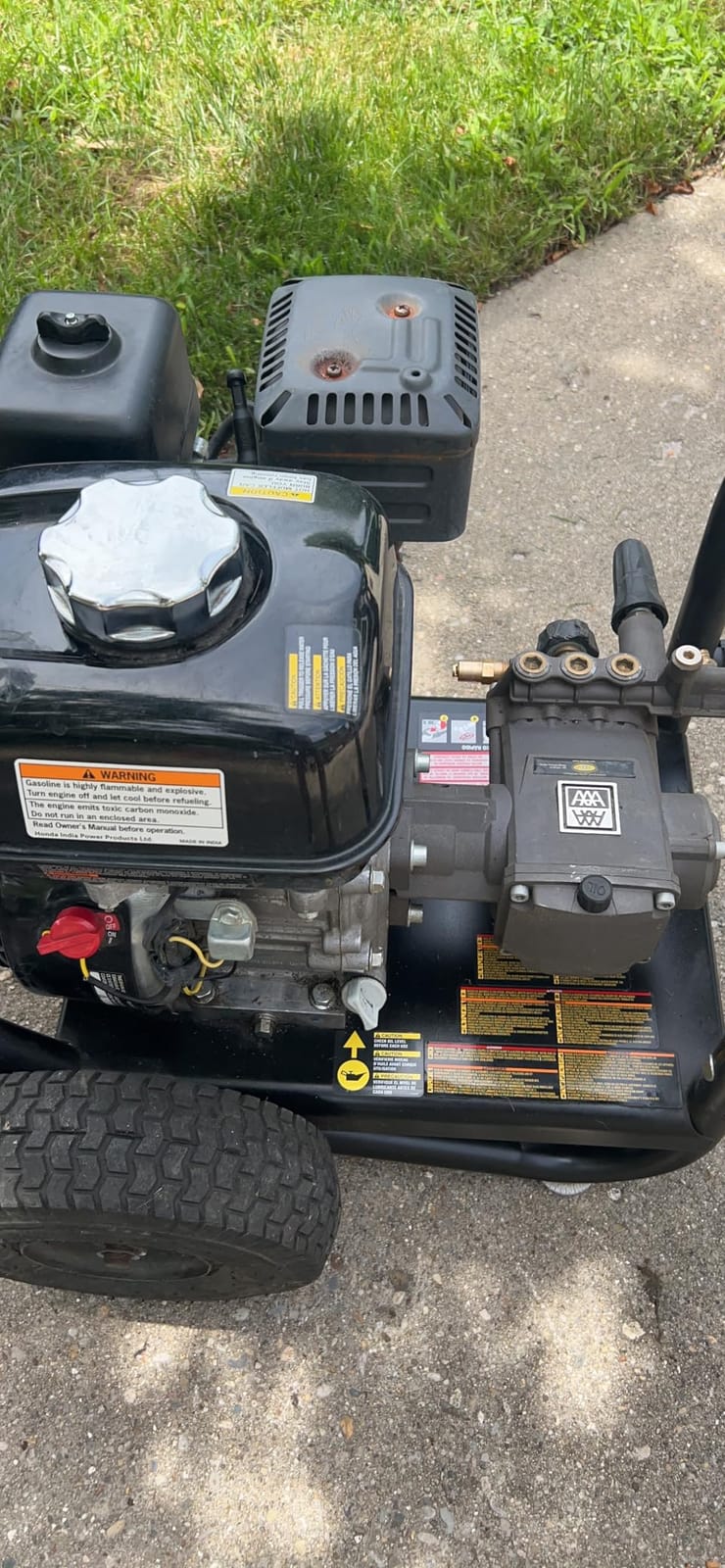 SIMPSON Cleaning PS3228 PowerShot 3300 PSI Gas Pressure Washer, 2.5 GPM, Honda GX200 Engine, Includes Spray Gun and Extension Wand, 5 QC Nozzle Tips, 5/16-inch x 25-foot MorFlex Hose, 49-State customer photo 1