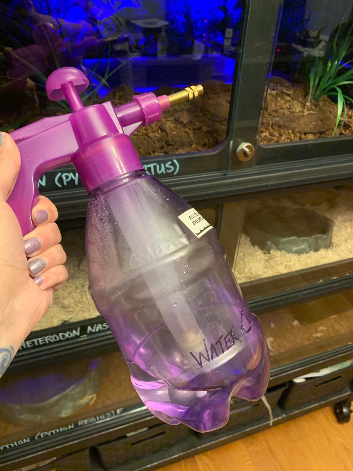 Classic 1.5L Personal Water Mister & Pump Sprayer | Battery-free 1.5L mister with wide mouth, adjustable brass nozzle and carrying lanyard customer photo 2