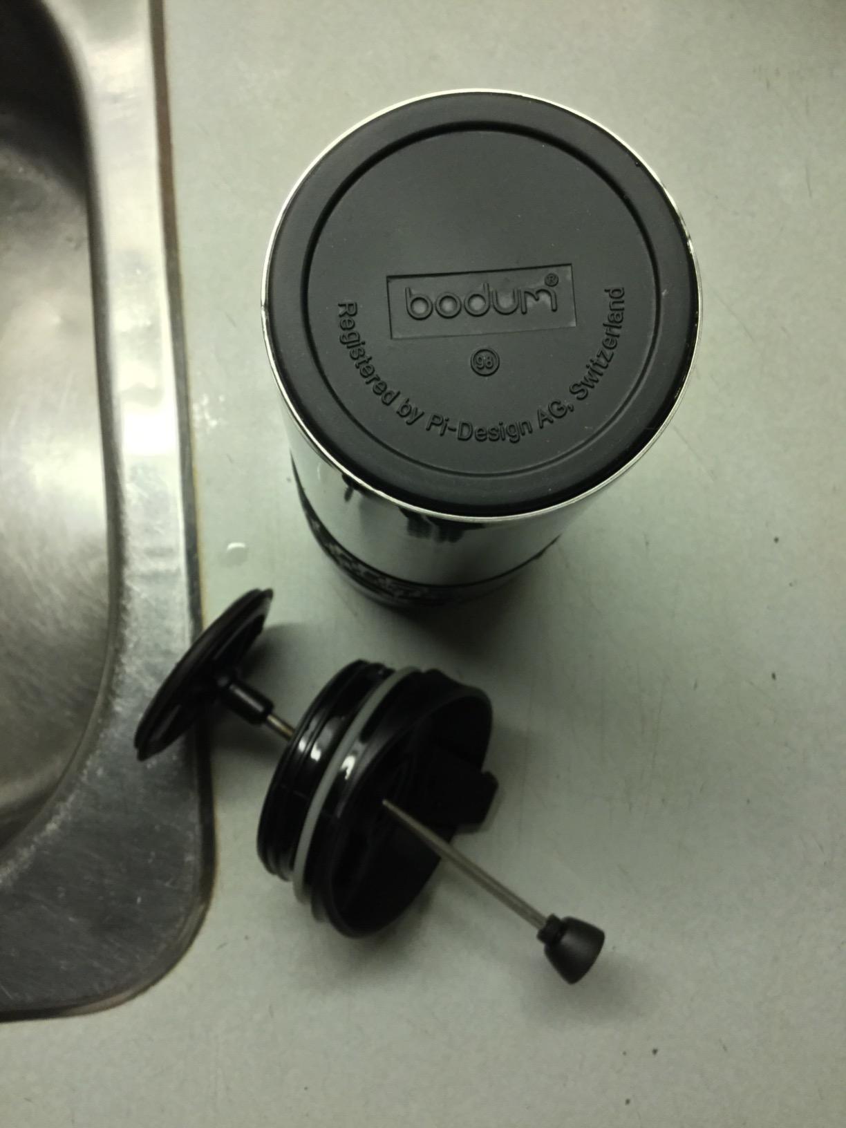 Bodum Travel Press, Vacuum Insulated, Stainless Steel Portable Coffee Maker and Tea Press, 15oz, Black customer photo 2