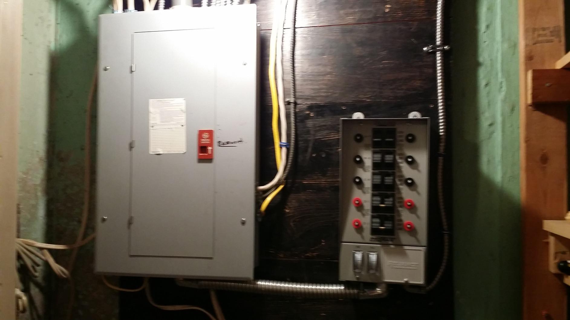Reliance Controls 31410B Pro/Tran 10-Circuit 30-Amp Indoor Generaor Transfer Switch customer photo 1