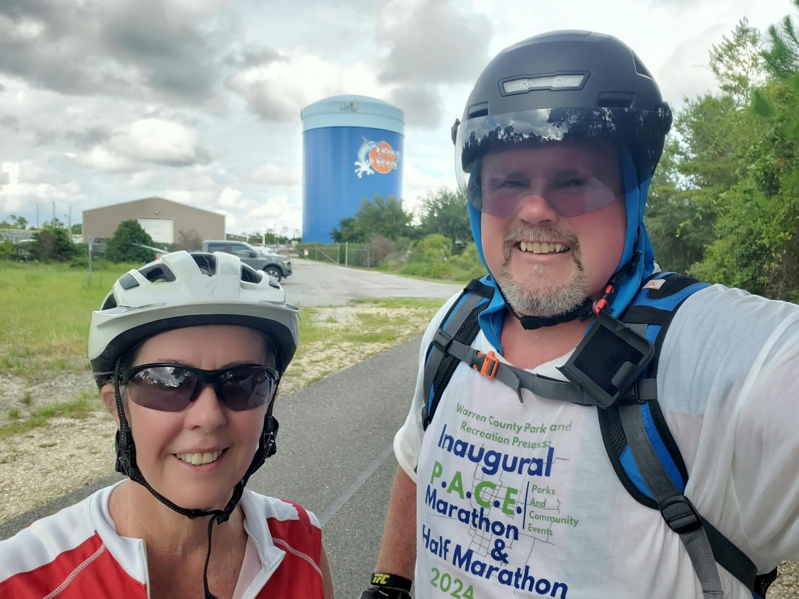 MISSION Cooling Hoodie Towel, Evaporative Cool Technology, Cools Instantly When Wet, UPF 50 Sun Protection, Contours Your Head to Stay in Place, Great for Sports, Fitness, Gym customer photo 2