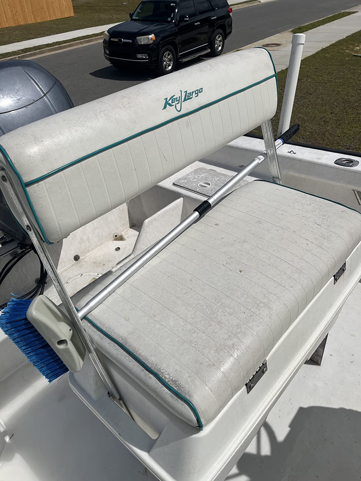 Marine 31 Vinyl Protectant with UV Sunblock for Boat Seats, 20 oz | Silicone-free marine vinyl protector helps preserve color and texture while repelling dirt, dust, body oils and grease. customer photo 1