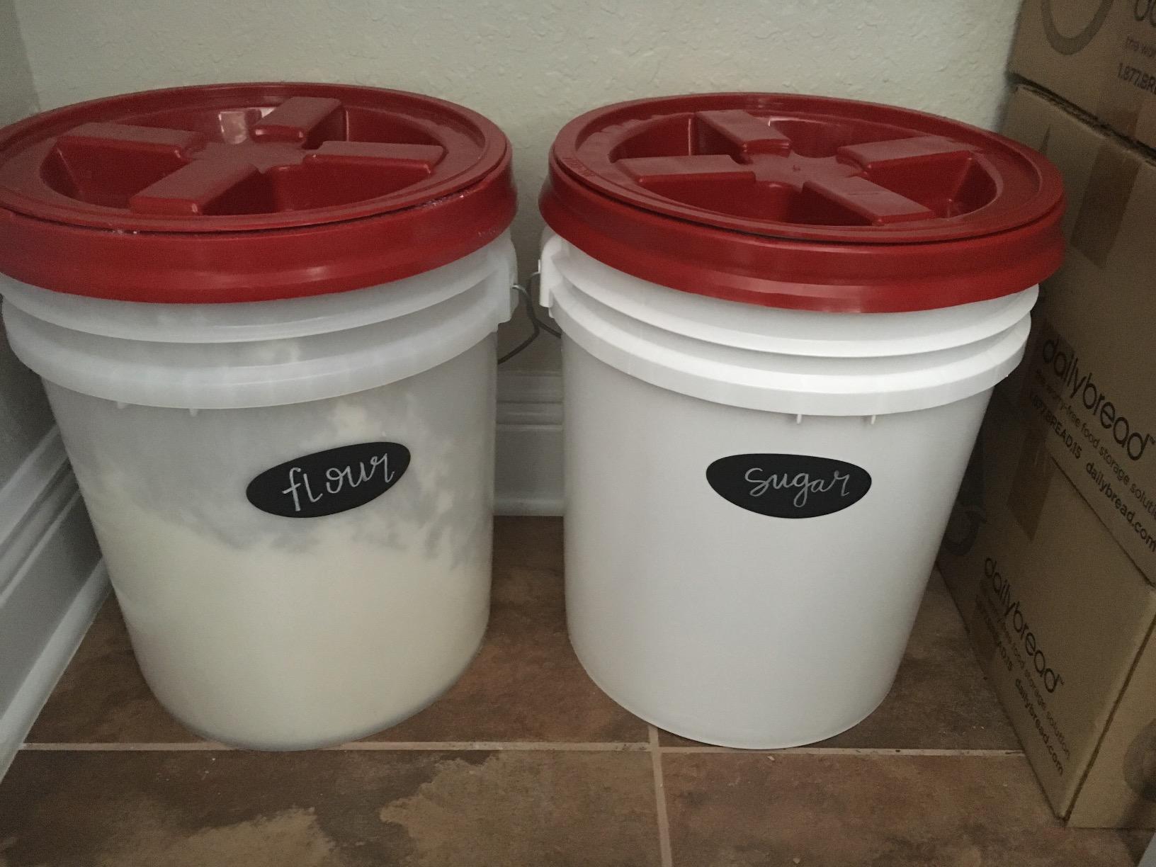 5 Gallon White Bucket & Gamma Seal Lid - Food Grade Plastic Pail & Gamma2 Screw Seal Tight Lid (Red) customer photo 1