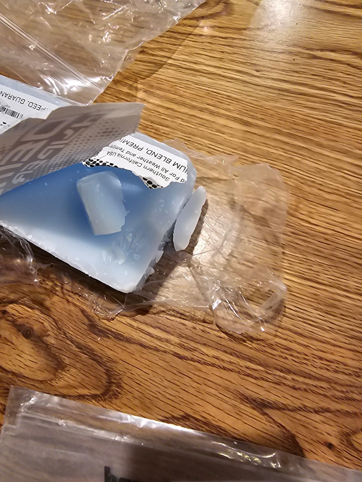Demon Hyper Ski and Snowboard Wax - Universal Blend for Any Season and Snow Conditions - 1.06 LB / 480 gm Block - Made in USA customer photo 2