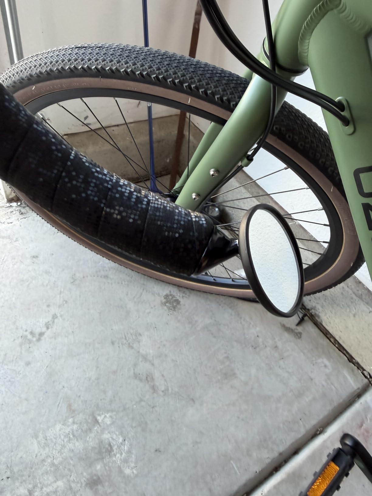 CATEYE BM-45 Bar End Mirror | Road, MTB and Gravel Bikes, Durable Aluminum with Scratch-Resistant Glass, Visibility and Safety for Cyclists customer photo 1