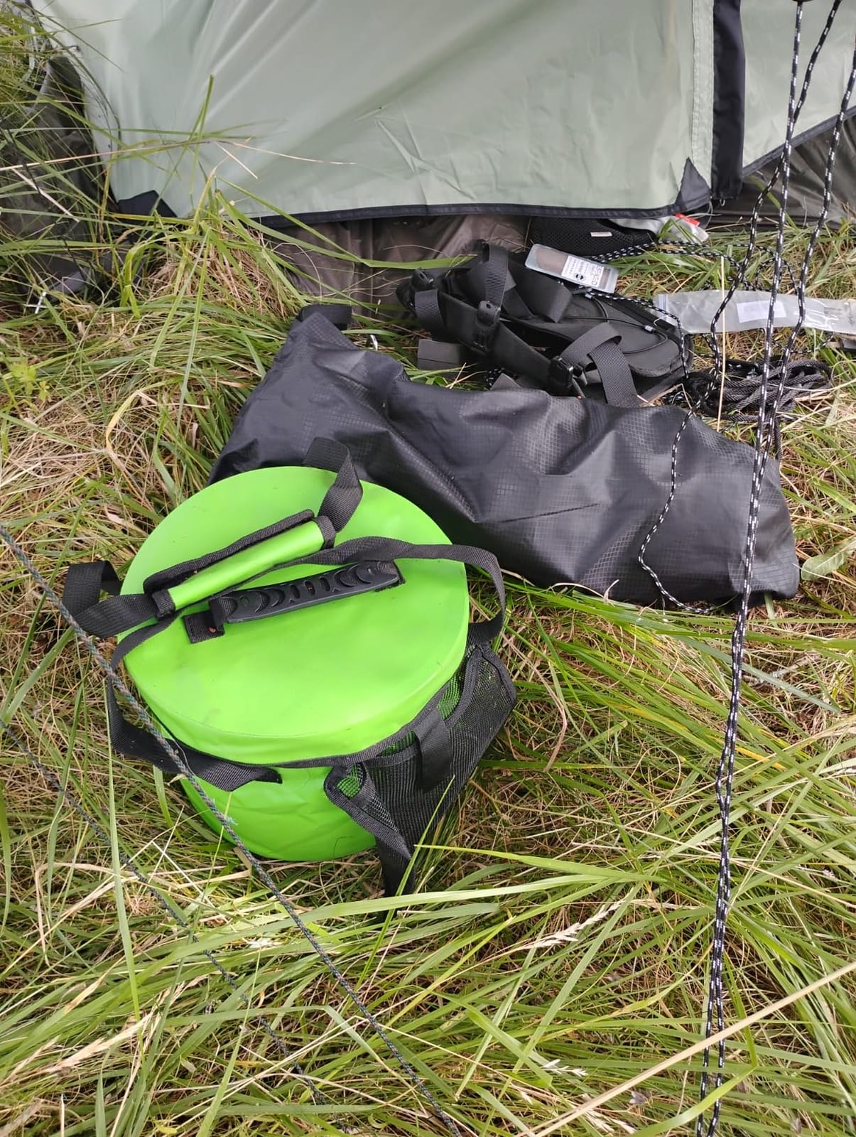 Freegrace Collapsible Water Bucket with Lid 16L Portable Camping Wash Basin customer photo 2