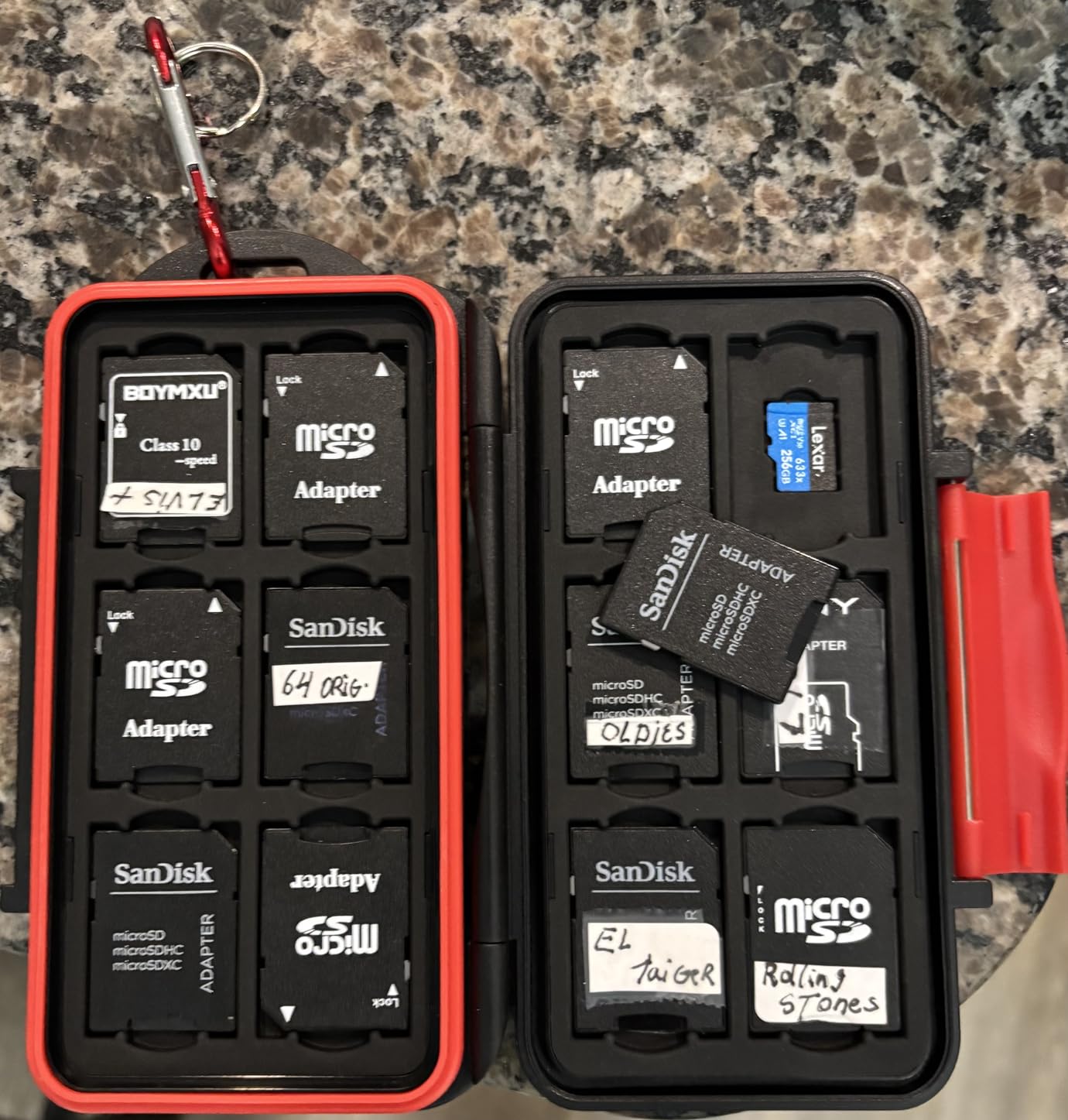 Kiorafoto 24 Slots Memory Card Case for SD Micro SD TF,IPX5 Water-Resistant customer photo 1