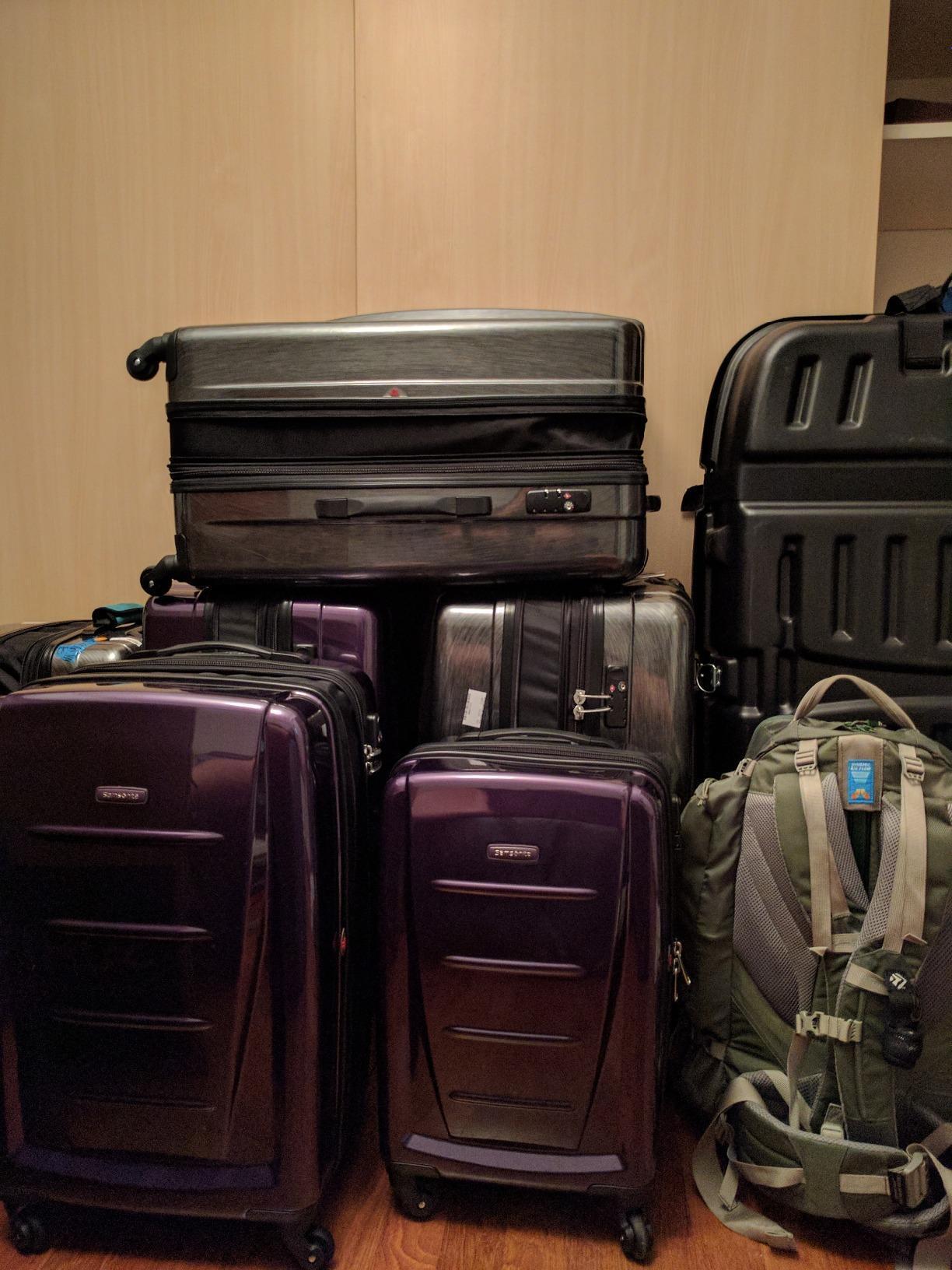 Samsonite Winfield 2 Hardside Expandable Luggage with Spinner Wheels, Deep Blue, Checked-Large 28-Inch customer photo 1