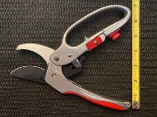 Ironwood Tool Company Ratchet Pruning Shears, Cuts up to 1