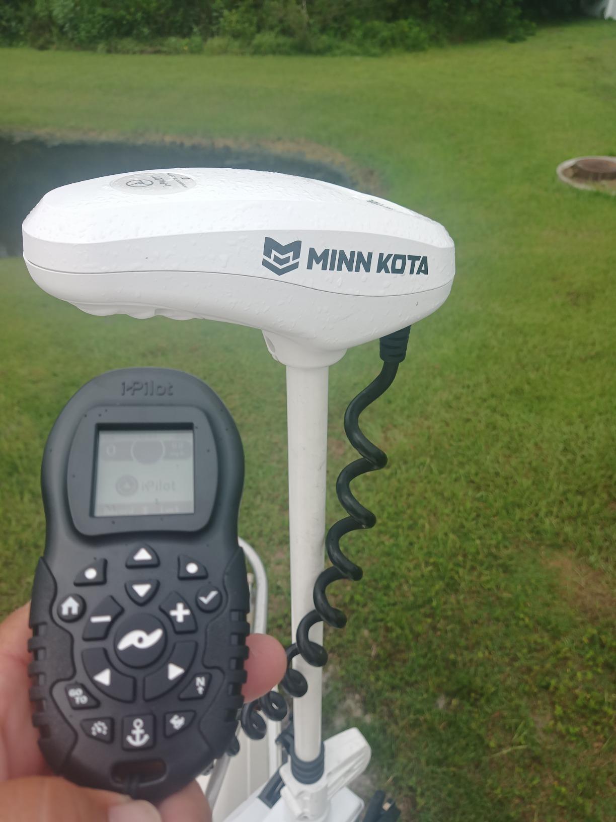 Minn Kota 1866550 Bluetooth i-Pilot System Remote, Black customer photo 2