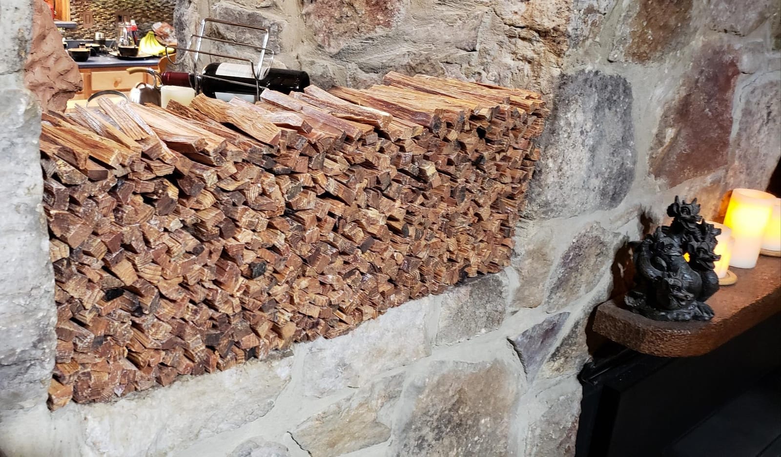 Plow & Hearth 40 LB Fatwood Fire Starter, Organic Kindling Sticks, Non Toxic All Natural Firestarters for Wood Stoves Fireplaces Campfires Fire Pits, Easy Ignition Fat Wood customer photo 1