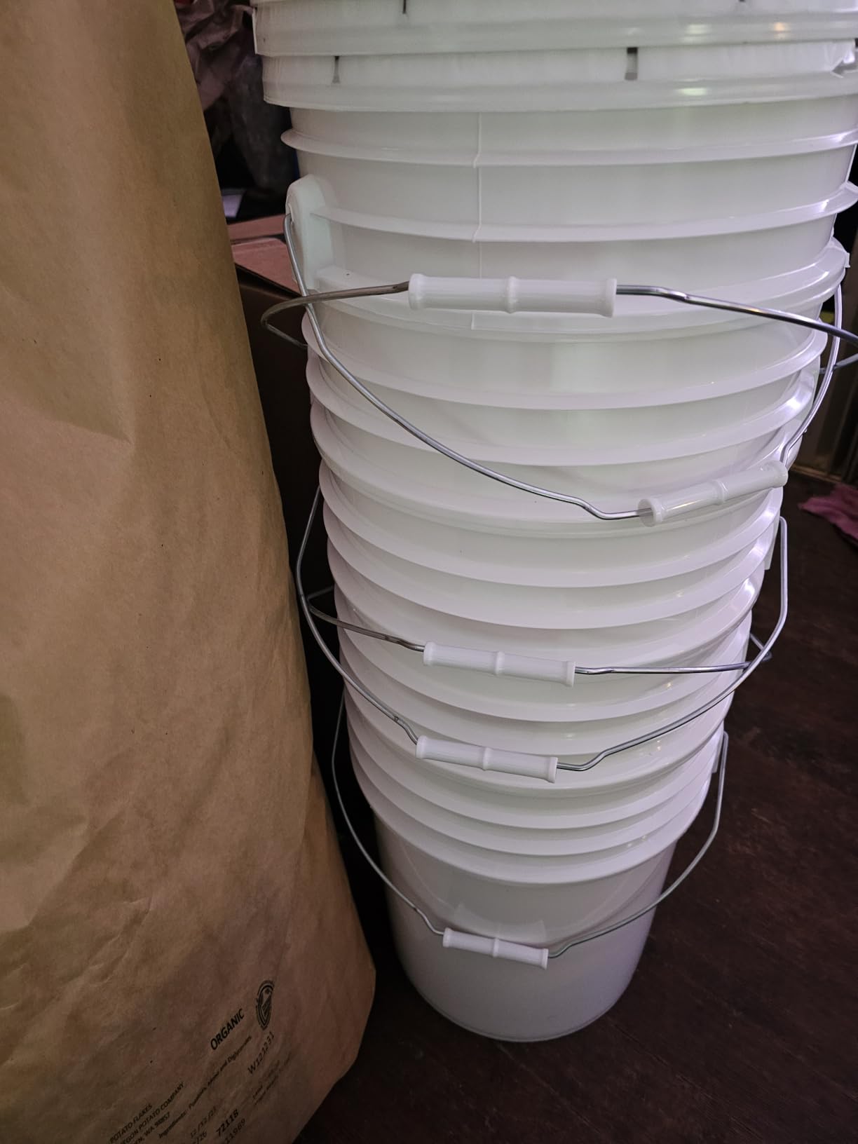 ePackageSupply 5 Gallon Bucket - Food Grade w/Lid BPA-Free, 6 Pack - White customer photo 1