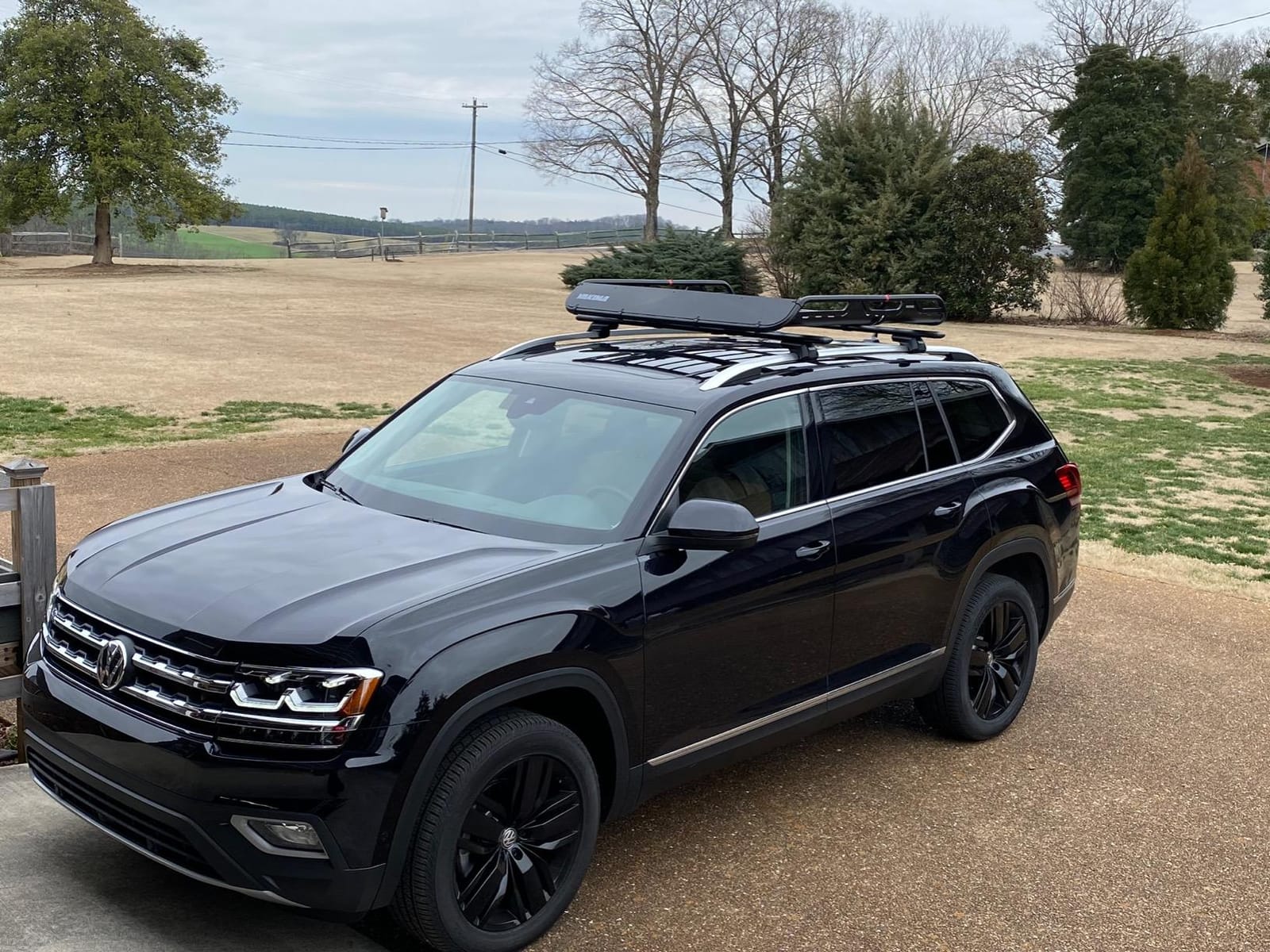 Yakima OffGrid Large Premium Cargo Basket Roof Rack with Quick Release Mounting System and Removable Fairing and Accessory Bars, Black customer photo 2
