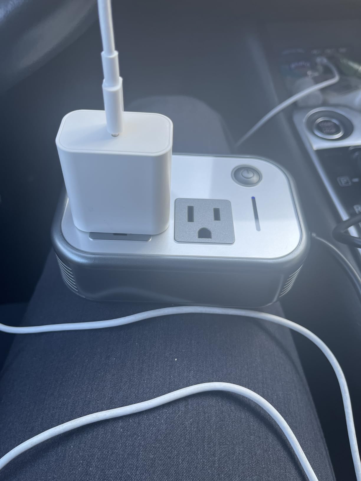 200W Car Power Inverter, FOVAL 12V DC to 110V AC Car Inverte with 4 USB Ports Car Outlet Adapter, Power Inverter for Vehicles, Car Plug Adapter Outlet for Laptop Computer Charger (Gray) customer photo 1