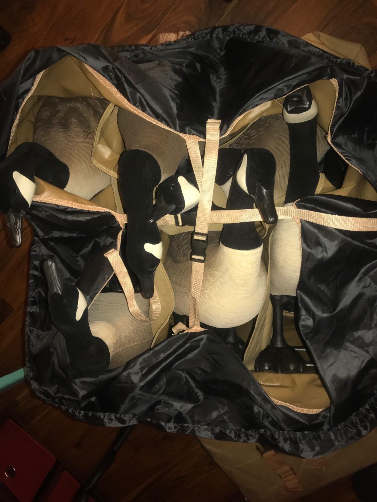 6 Slot Goose Decoy Bag for Large Full Body, Floating and Shell Models, Slotted Hunting Carry and Storage Case customer photo 1