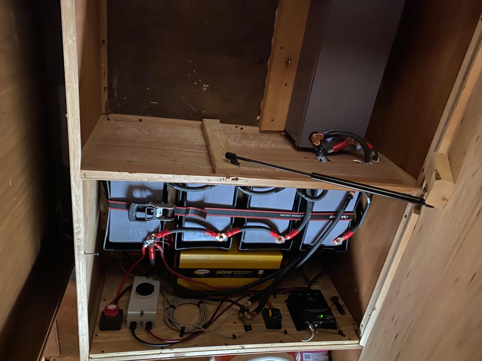 Renogy 12 Volt 200Ah Deep Cycle AGM Battery, Lead Acid Solar Battery customer photo 1