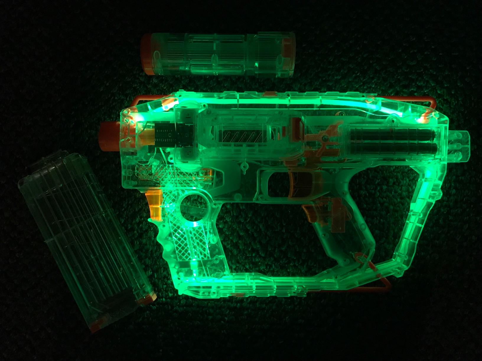 Nerf Modulus Ghost Ops Evader Motorized Blaster - Light-Up See-Through Blaster and Barrel Extension, Includes 12 Official Elite Darts (Amazon Exclusive) customer photo 1