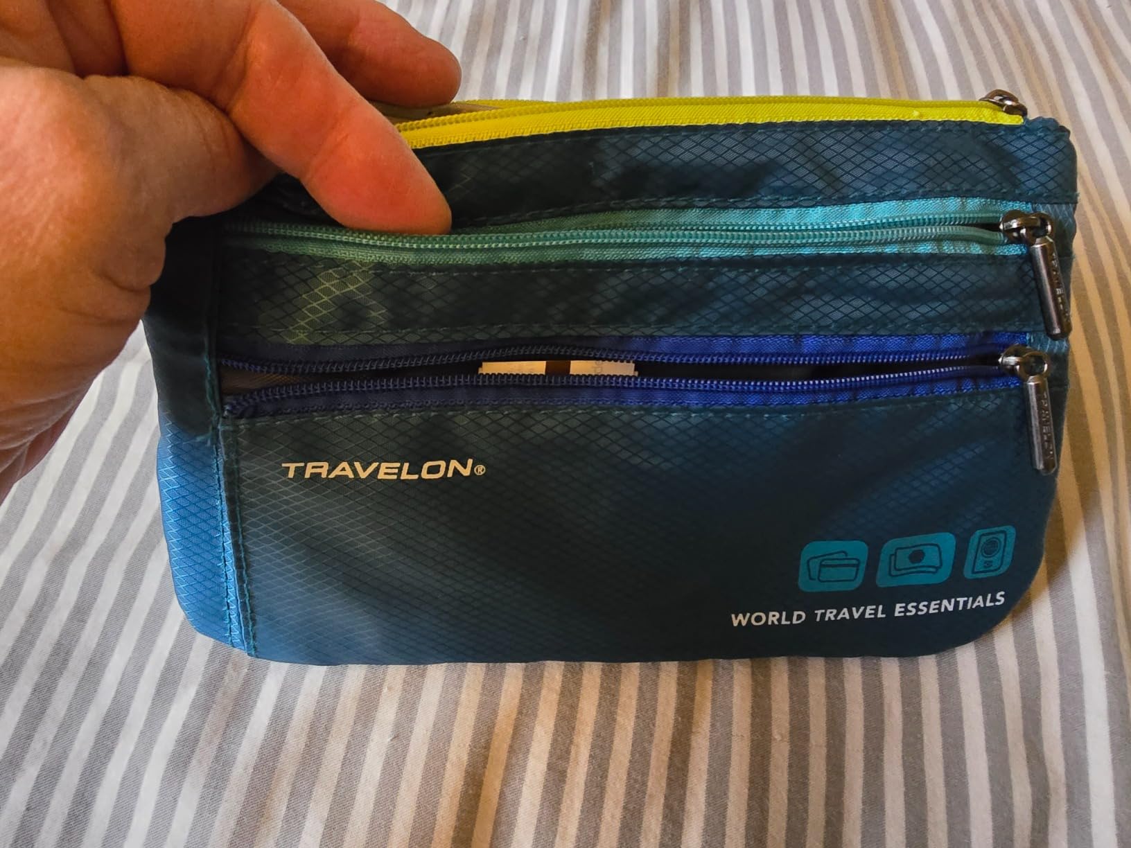 Travelon World Travel Essentials Set of 2 Currency and Passport Organizers customer photo 1