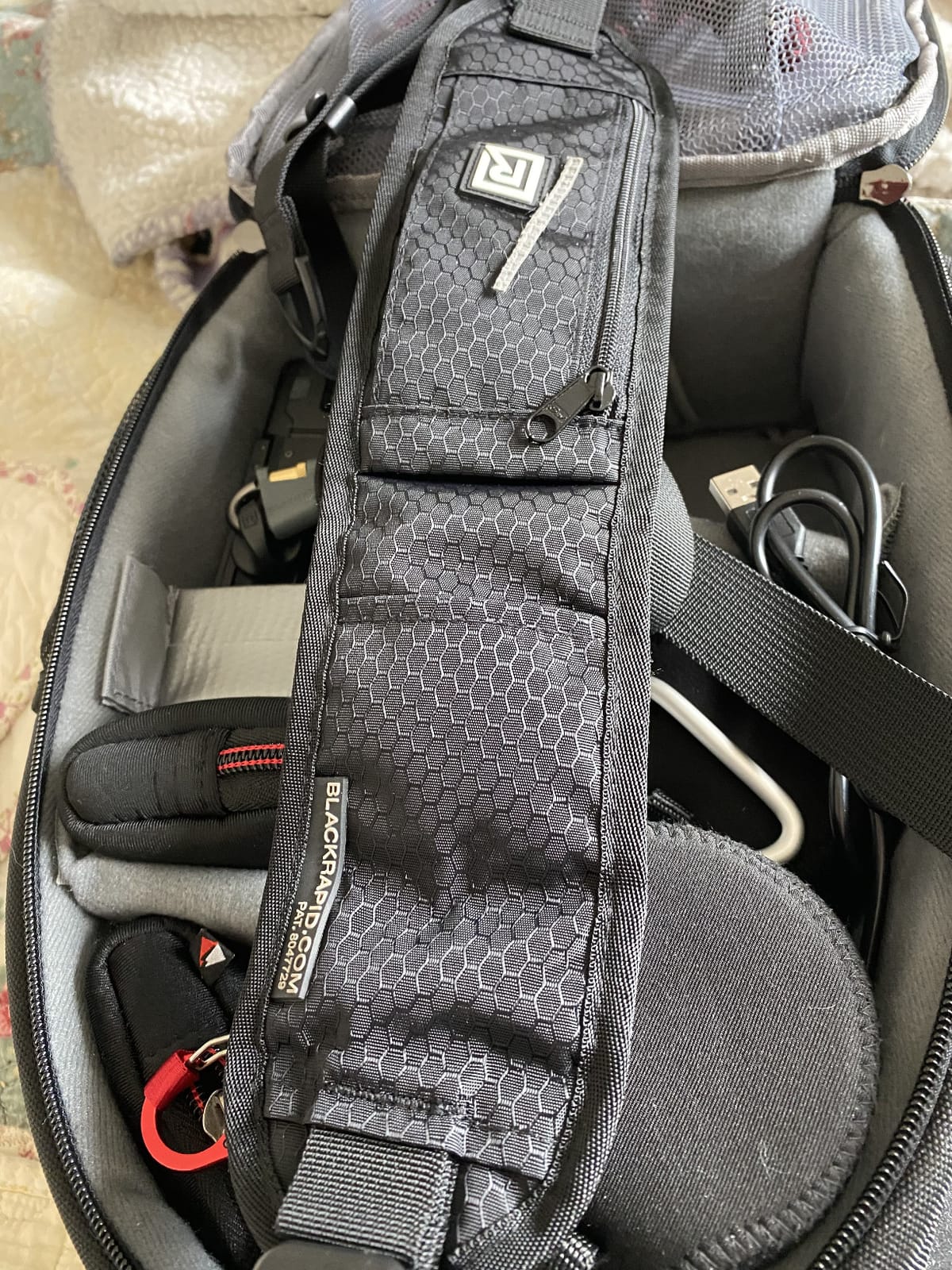 BLACKRAPID RS-4 Retro Classic, Original Camera Sling Design, Strap for DSLR, SLR and Mirrorless Cameras customer photo 2