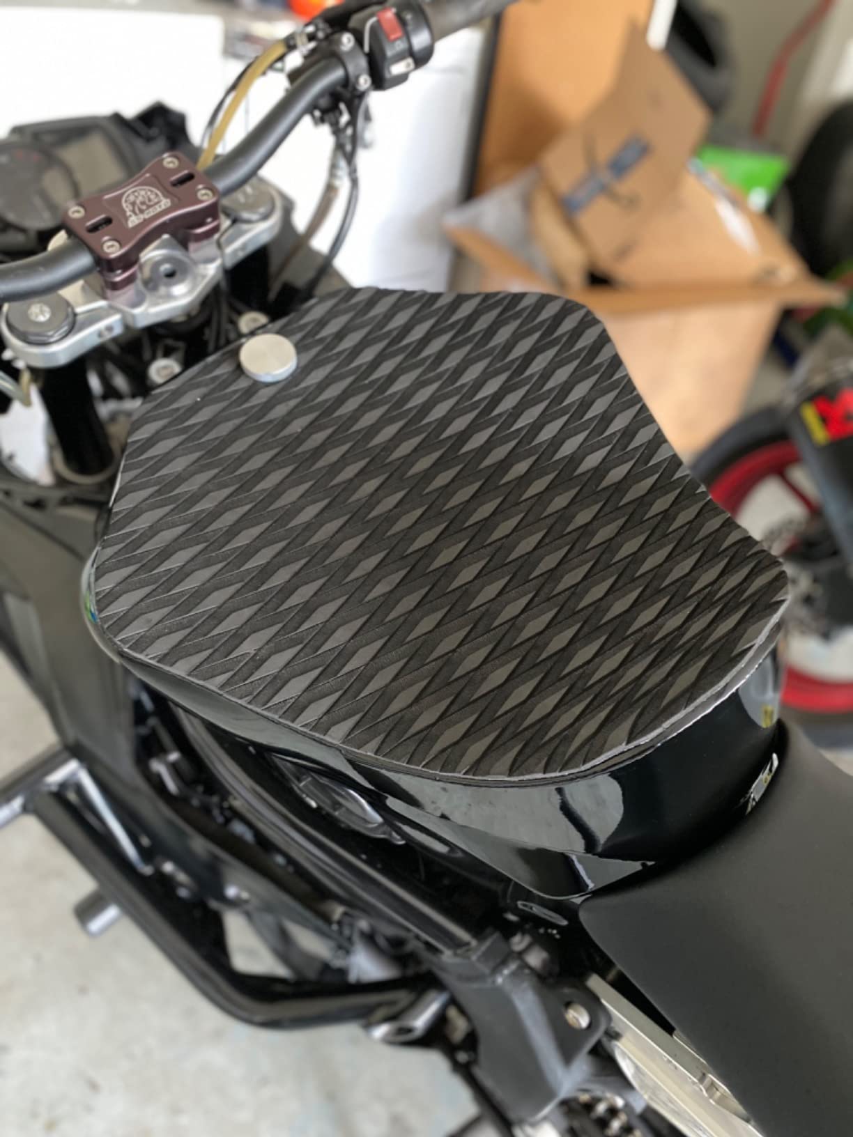 Abahub Non-Slip Traction Pad 1/2 Pieces Deck Grip Mat 30in x 20in Trimmable EVA Sheet for Boat Kayak Skimboard Surfboard SUP Black/Gray/White/Green/Navy Blue/Orange customer photo 2