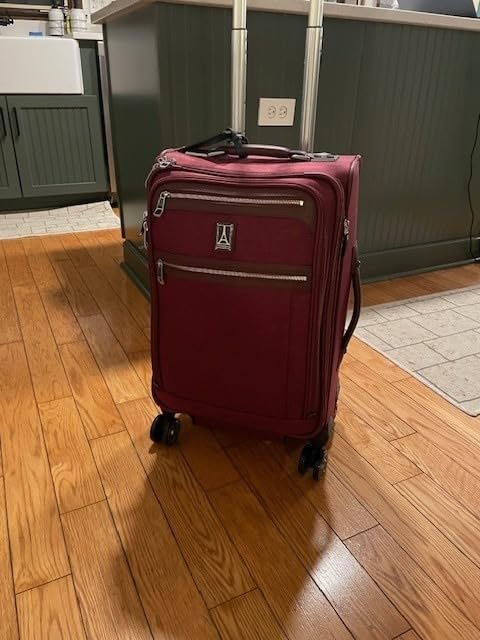 Travelpro Platinum Elite Carry-On Luggage Spinner, Grey, 21-Inch customer photo 2