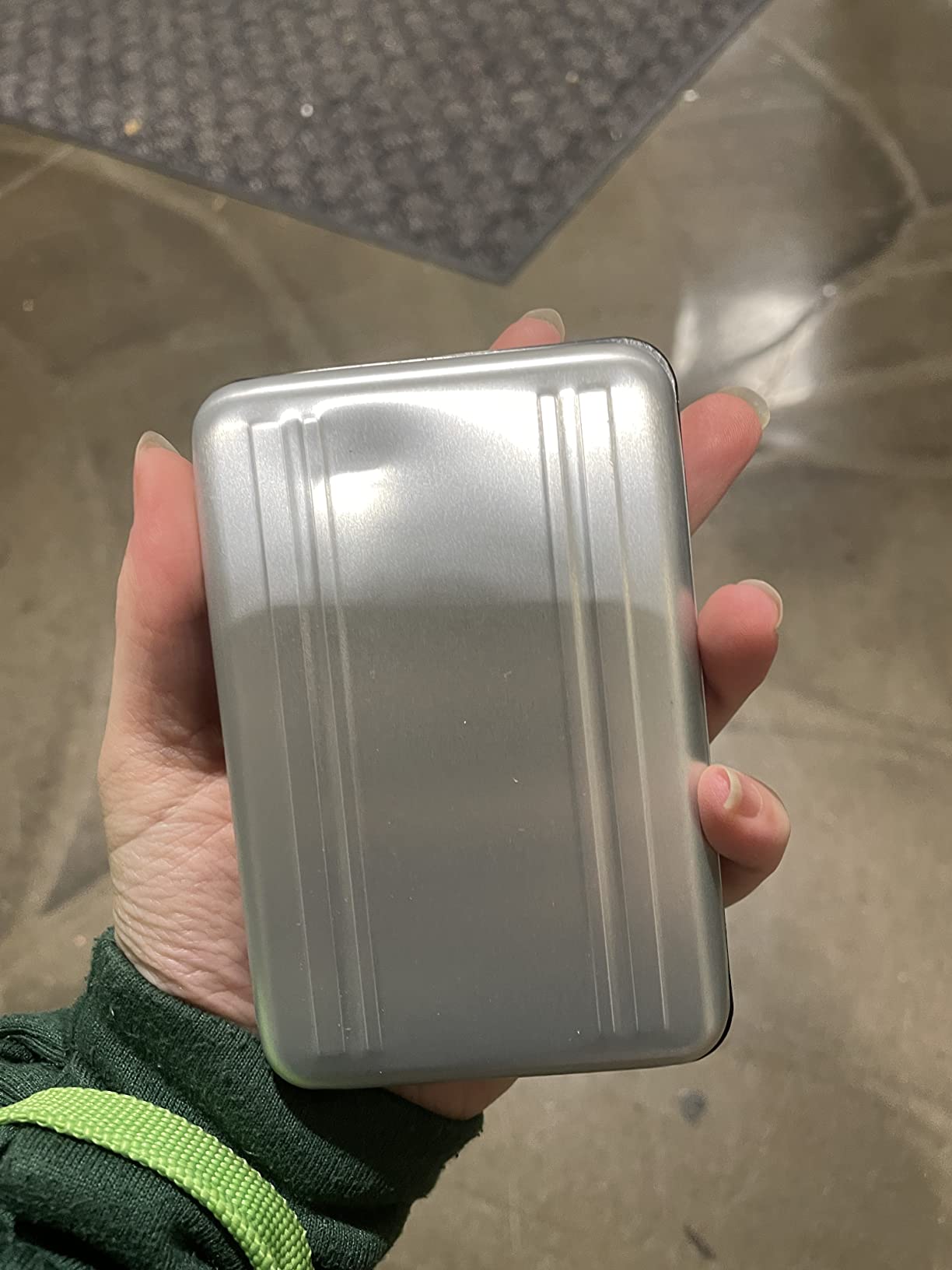 Aluminum Shock Resistant Carrying Box Memory Card Storage Case Holder 8 Slots for SD SDHC MMC Micro SD TF Cards Silver customer photo 2