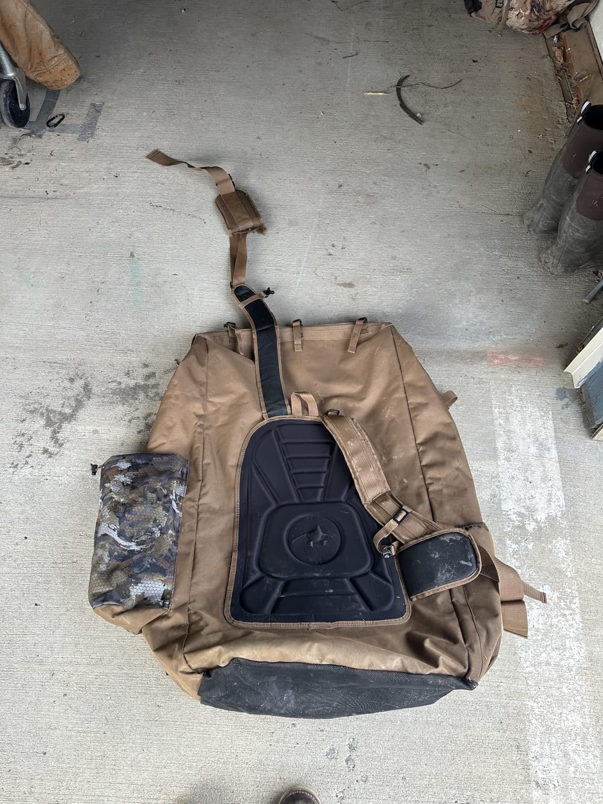 Rig'Em Right Outdoors Refuge Runner Decoy Backpack, Optifade Marsh customer photo 1