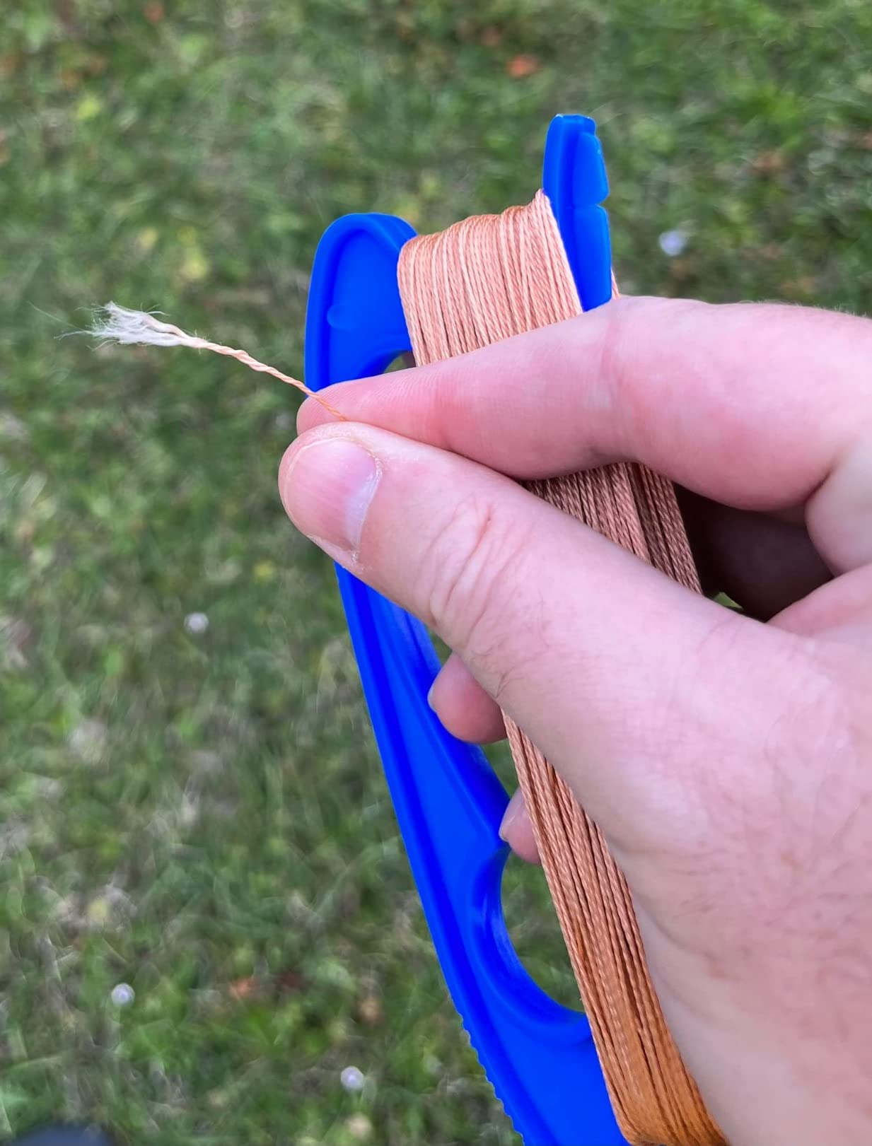 Mint's Colorful Life Kite String Handle- 300ft Line for Each Spool (2 Pack) customer photo 2