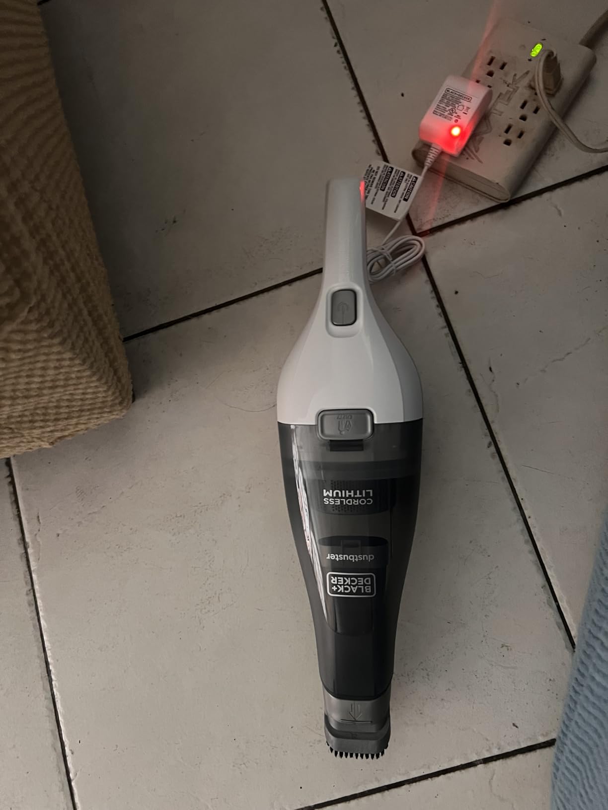 BLACK+DECKER dustbuster Cordless Handheld Vacuum, Portable Car Vacuum Cordless Rechargeable, Wall Mount, Strong Suction QuickClean (HNVC215B10) customer photo 1