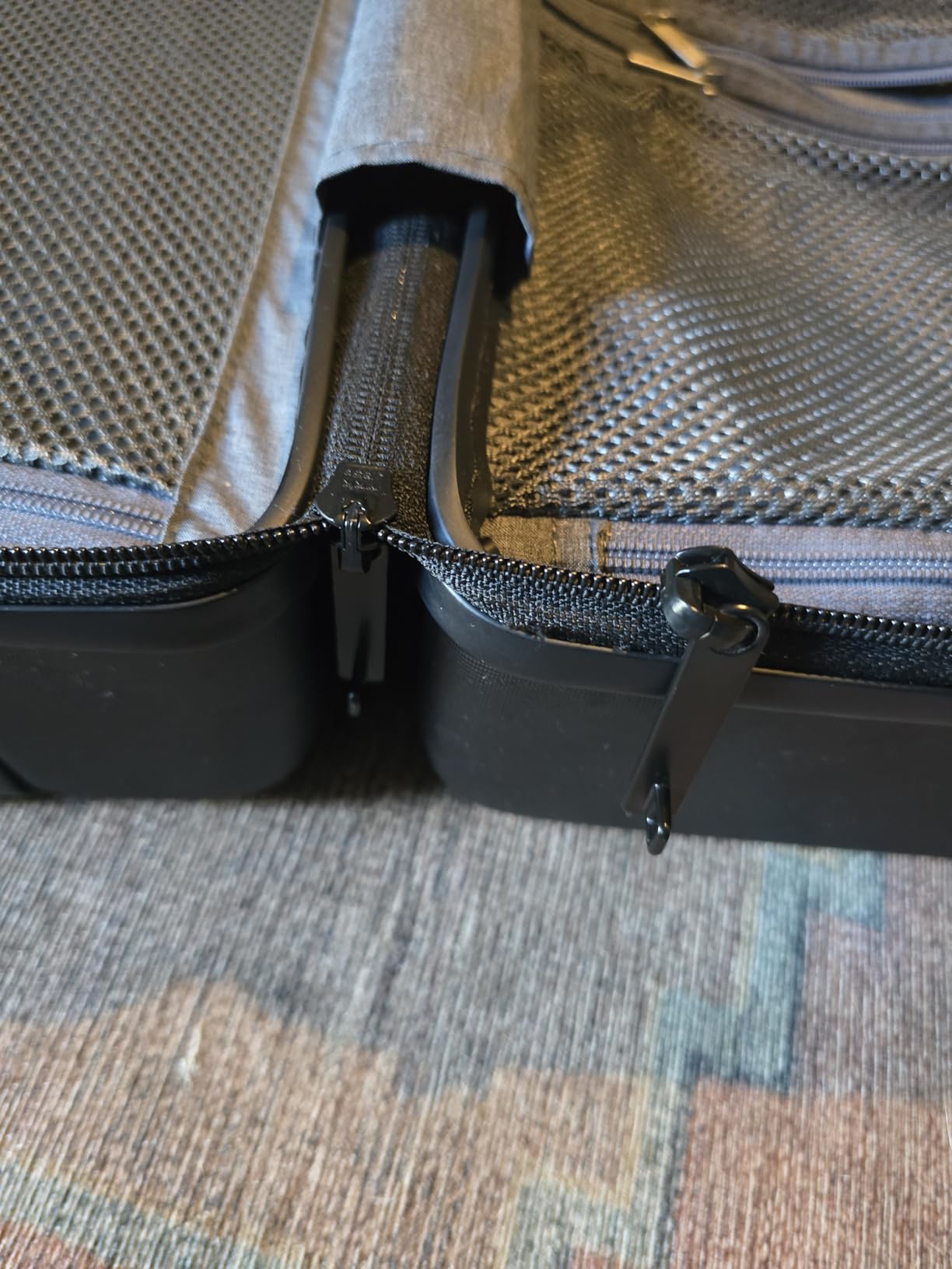 LEVEL8 Hard Shell 20 Inch Carry on Luggage Airline Approved, Polycarbonate customer photo 2