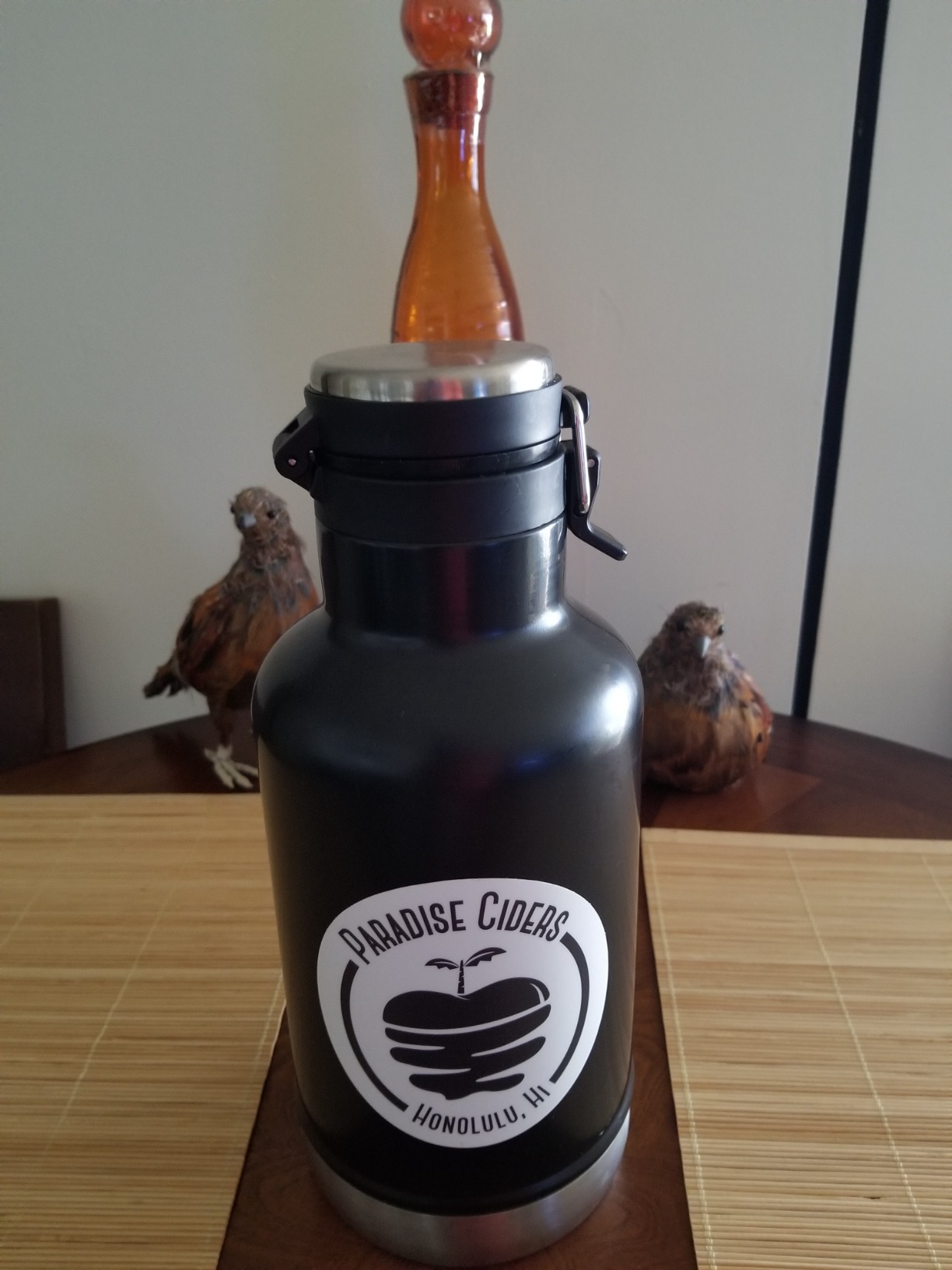 Stanley Classic Easy-Pour Growler 64 oz | Keeps Beer Cold or Coffee Hot | Leakproof Steel Lined Lid and Easy to Carry Handle | Insulated Stainless Steel | BPA-Free | Green customer photo 1