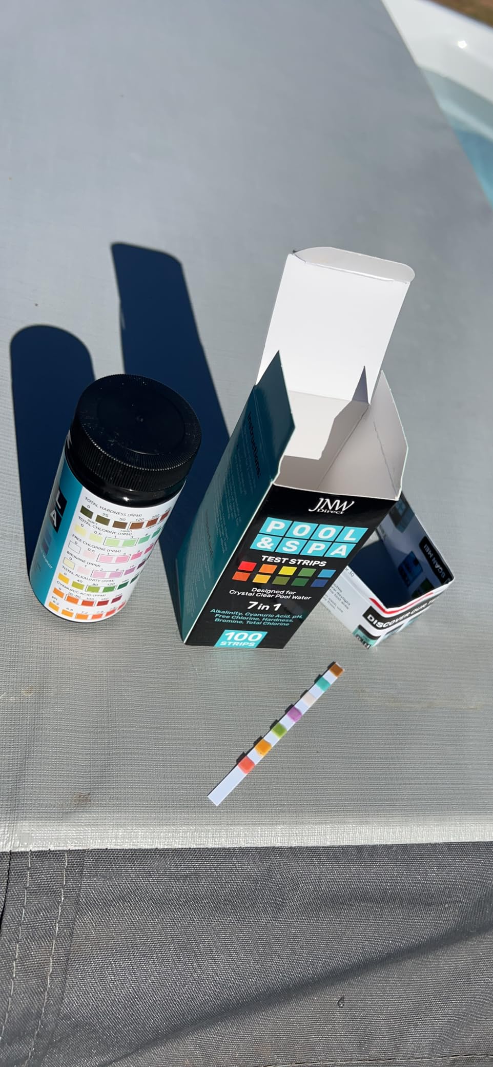 JNW Direct Pool Test Strips for Pools and Spas - 7 in 1 Water Test 100 Pack customer photo 2
