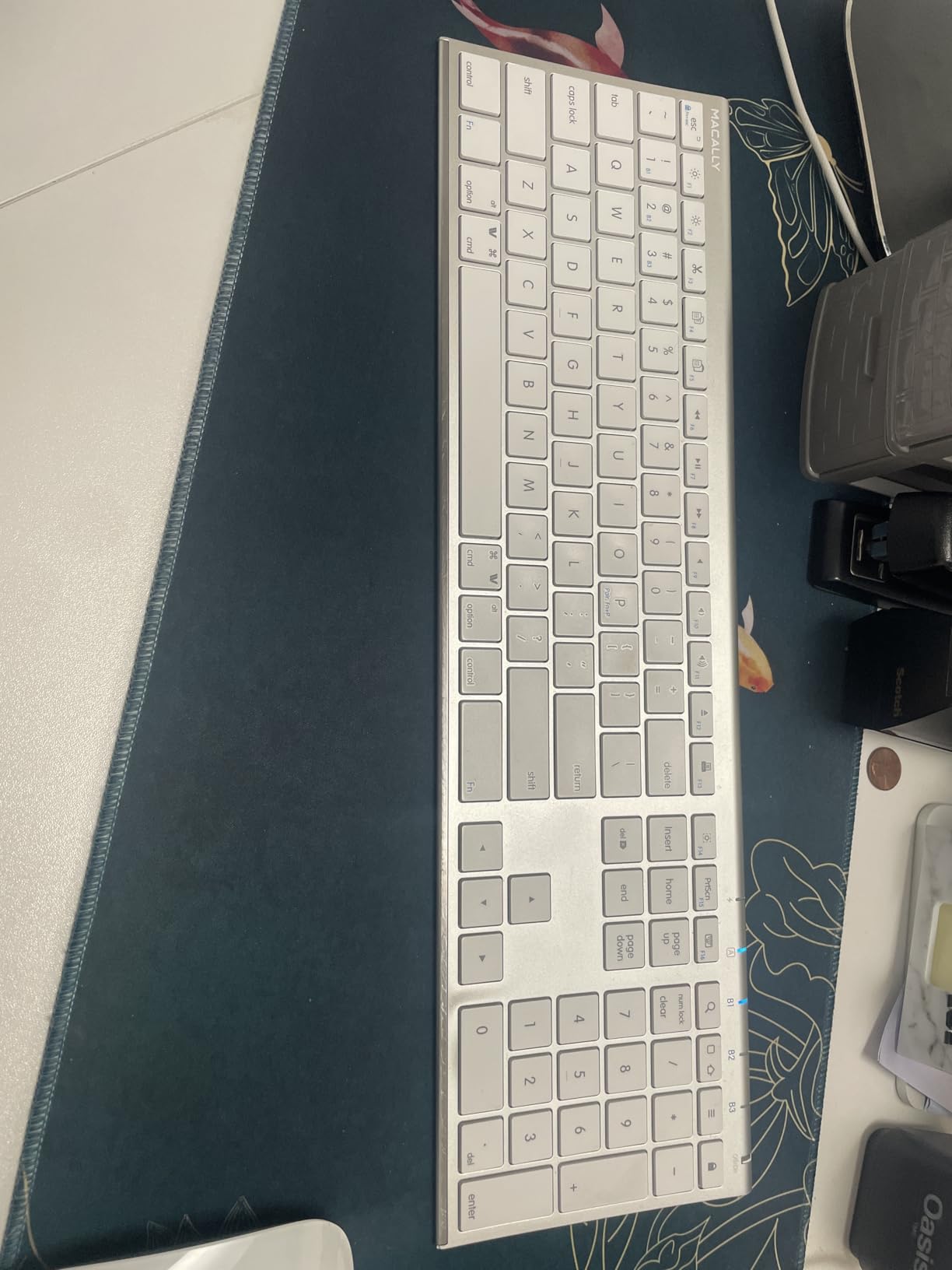 Macally Wireless Bluetooth Keyboard for Mac - Compatible Apple Keyboard or MacBook Pro/Air, iMac - Multi-Device, Up to 3 Devices with 110 Keys, 20 Shortcuts, Numeric Keypad, and Rechargeable - Silver customer photo 1