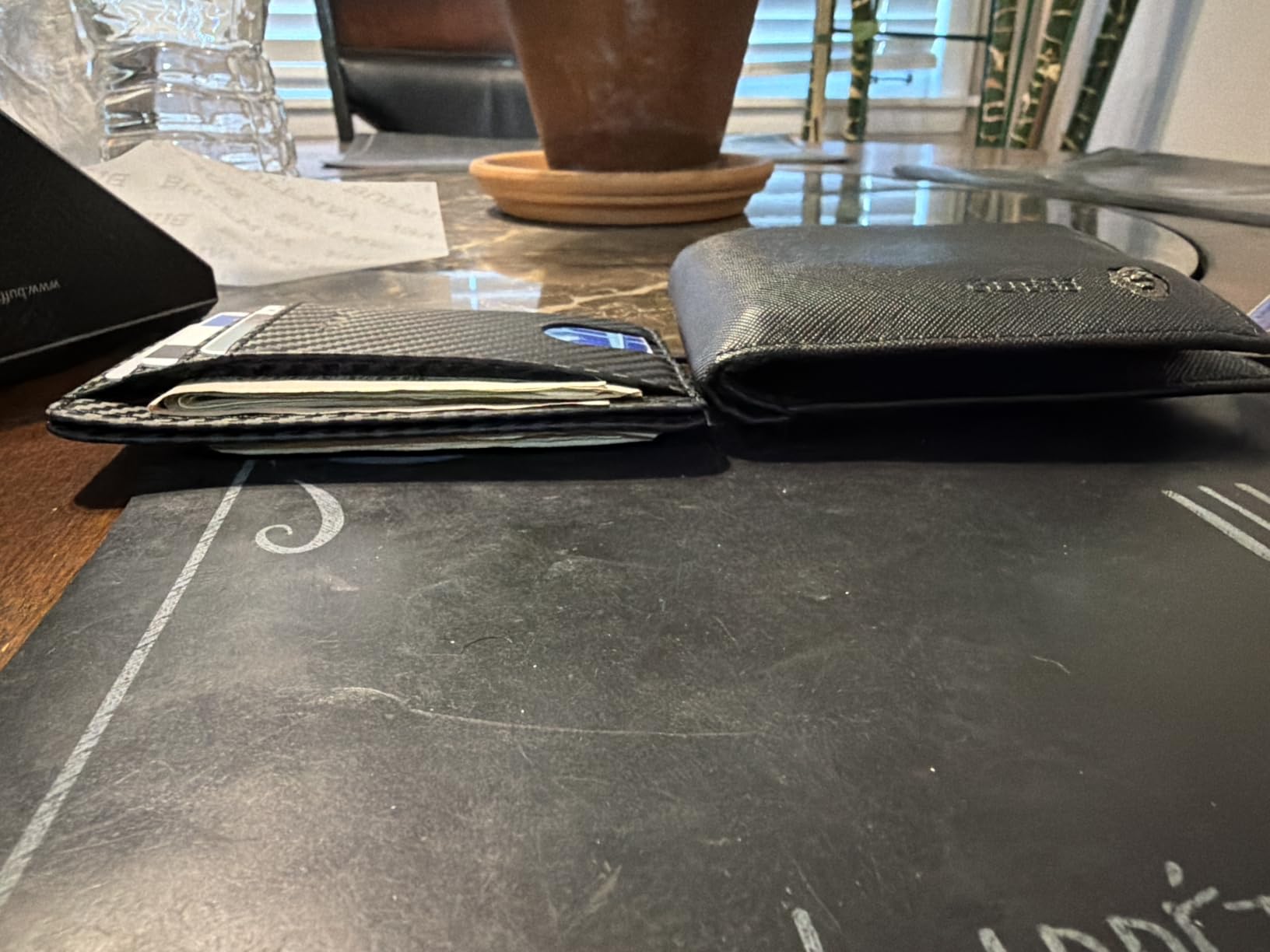 Slim Minimalist Front Pocket RFID Blocking Leather Wallets for Men and Women - Carbon Fiber Black customer photo 1