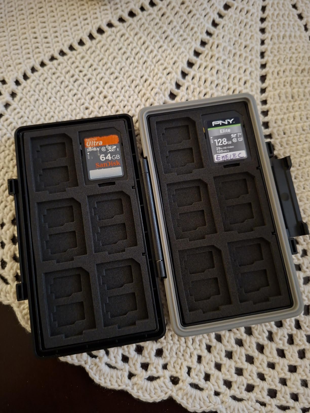 36 Slots Memory Card Case Water-Resistant Anti-Shock Memory Card Wallet for 24 Micro SD SDXC SDHC TF Cards and 12 SD SDXC SDHC Cards customer photo 2