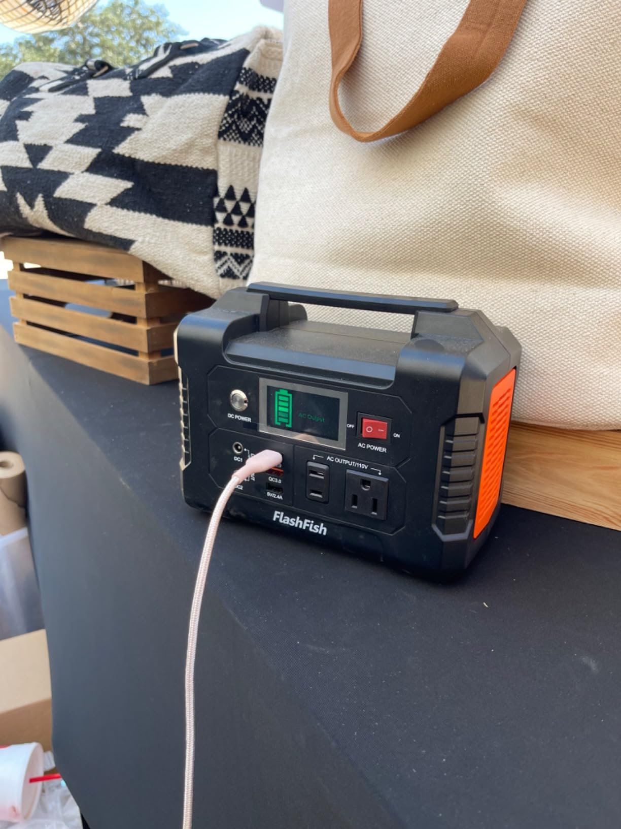 Portable Power Station 200W, FF Flashfish 40800mAh Backup Power Battery Pack With 110V AC Outlets/2 DC Ports/3 USB Ports, Solar Generator Power Supply For Home Backup, Power Outages, and Camping customer photo 2