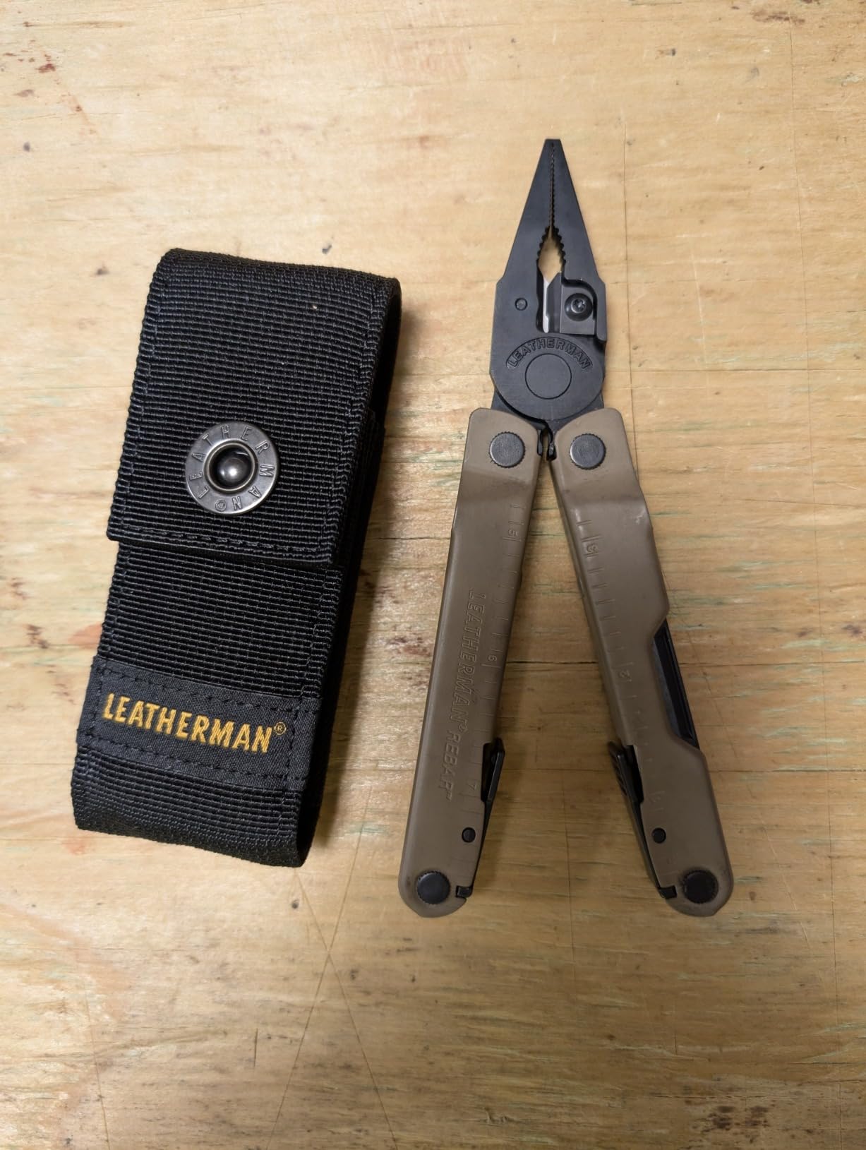 LEATHERMAN Rebar Multi-Tool, Replaceable Wire Cutters and Saw, Coyote Tan | Full-Size Pliers, Replaceable Wire Cutters, Saw & Scissors for EDC & Work, 25-Year Guarantee customer photo 2