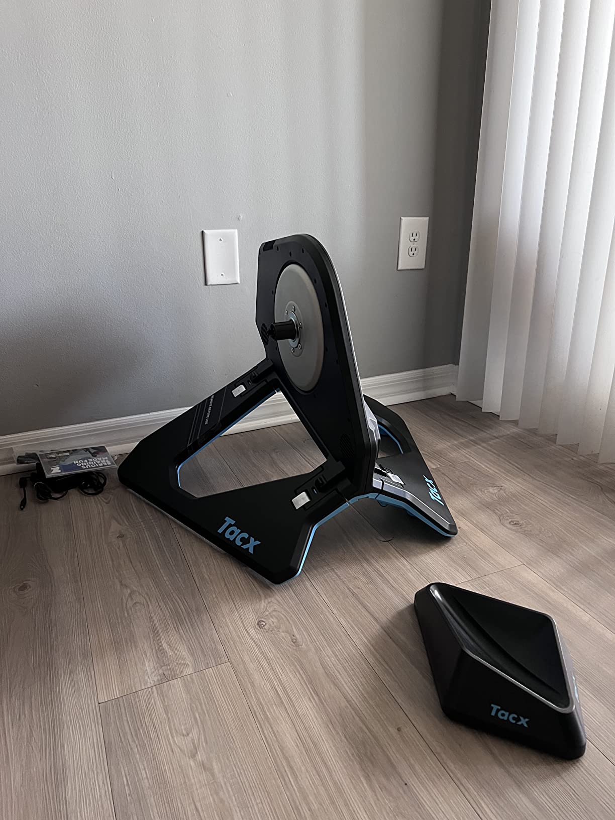 Garmin TacX Neo 2T Smart Trainer customer photo 2