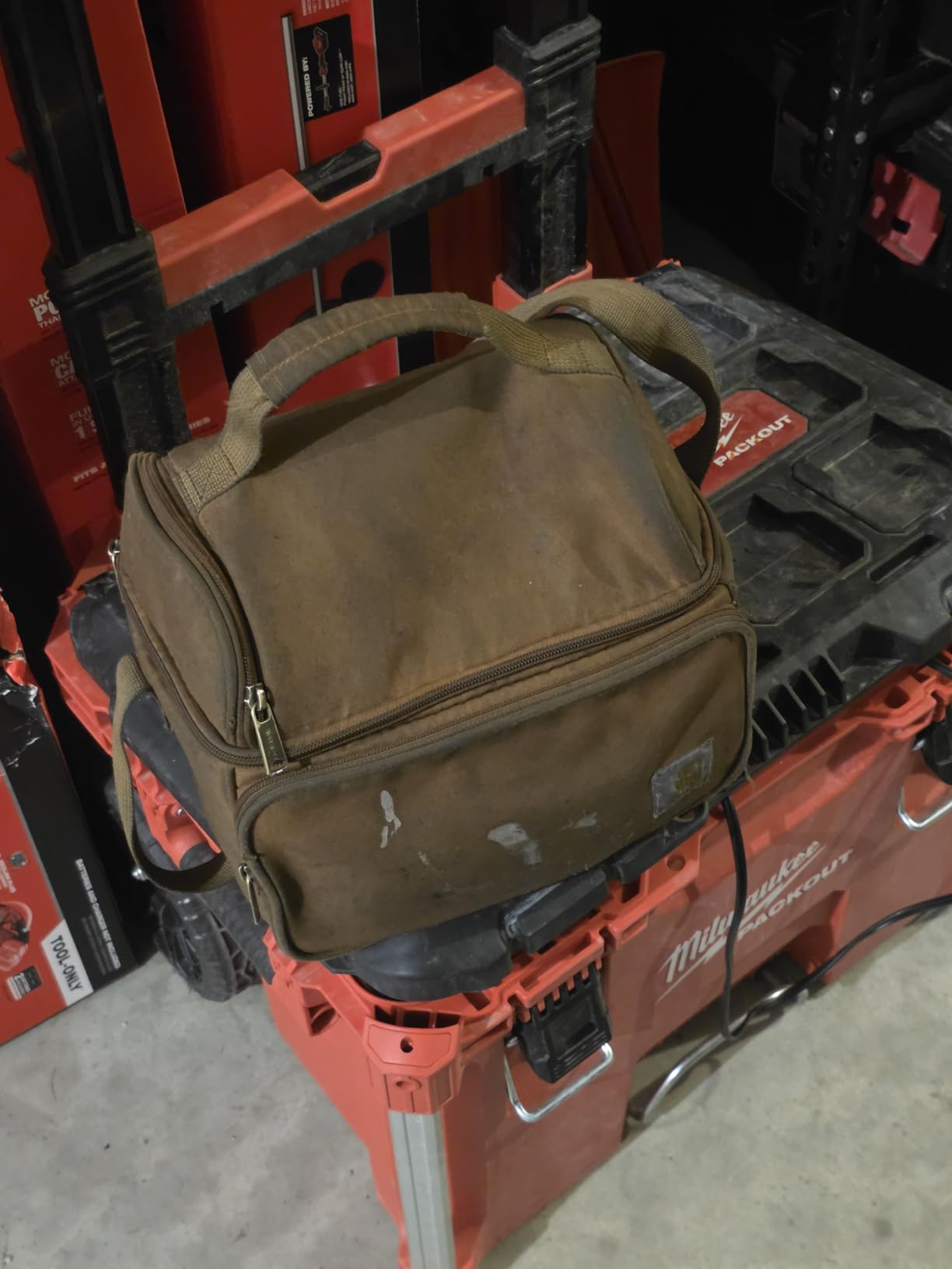 Carhartt Camping Cooler, Worksite Lunchbox, Soft Shell Lunch Bag for Construction Sites, Work and Everyday Use, Gray customer photo 1