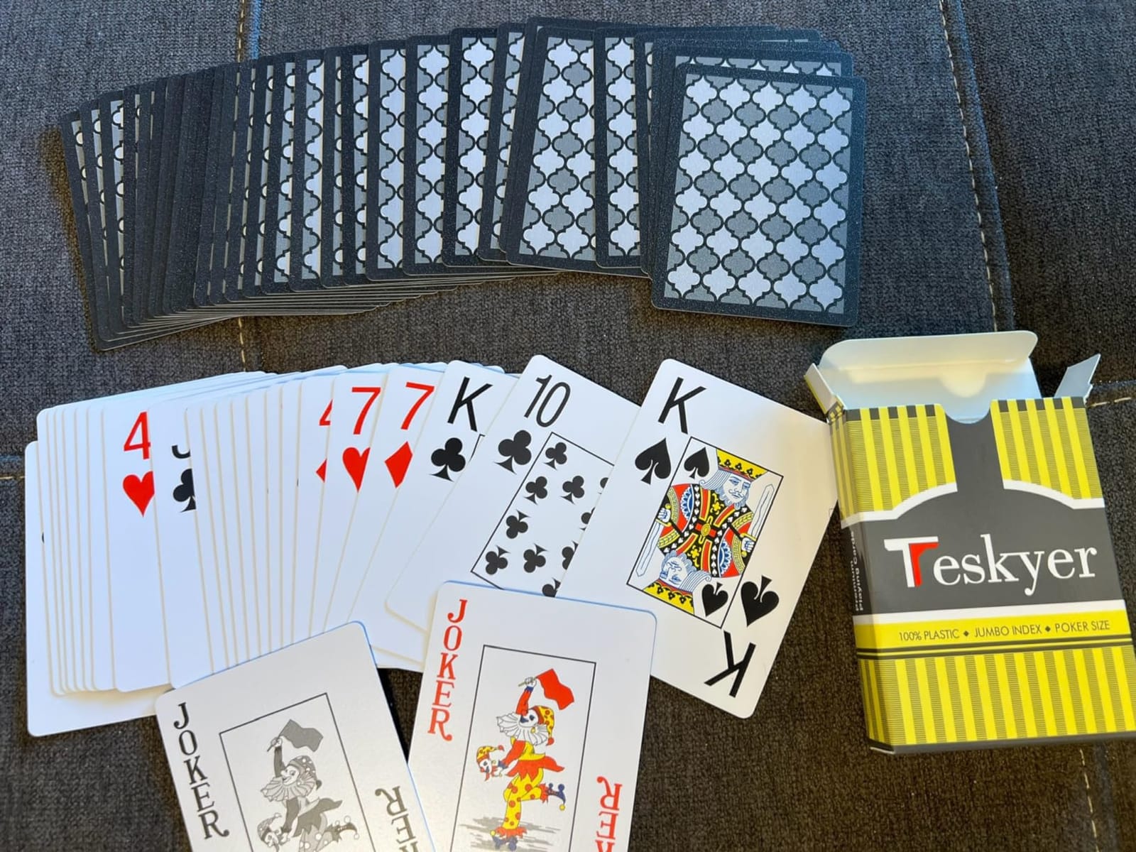 Teskyer Waterproof Plastic Playing Cards, 2 Decks, Large Index customer photo 1